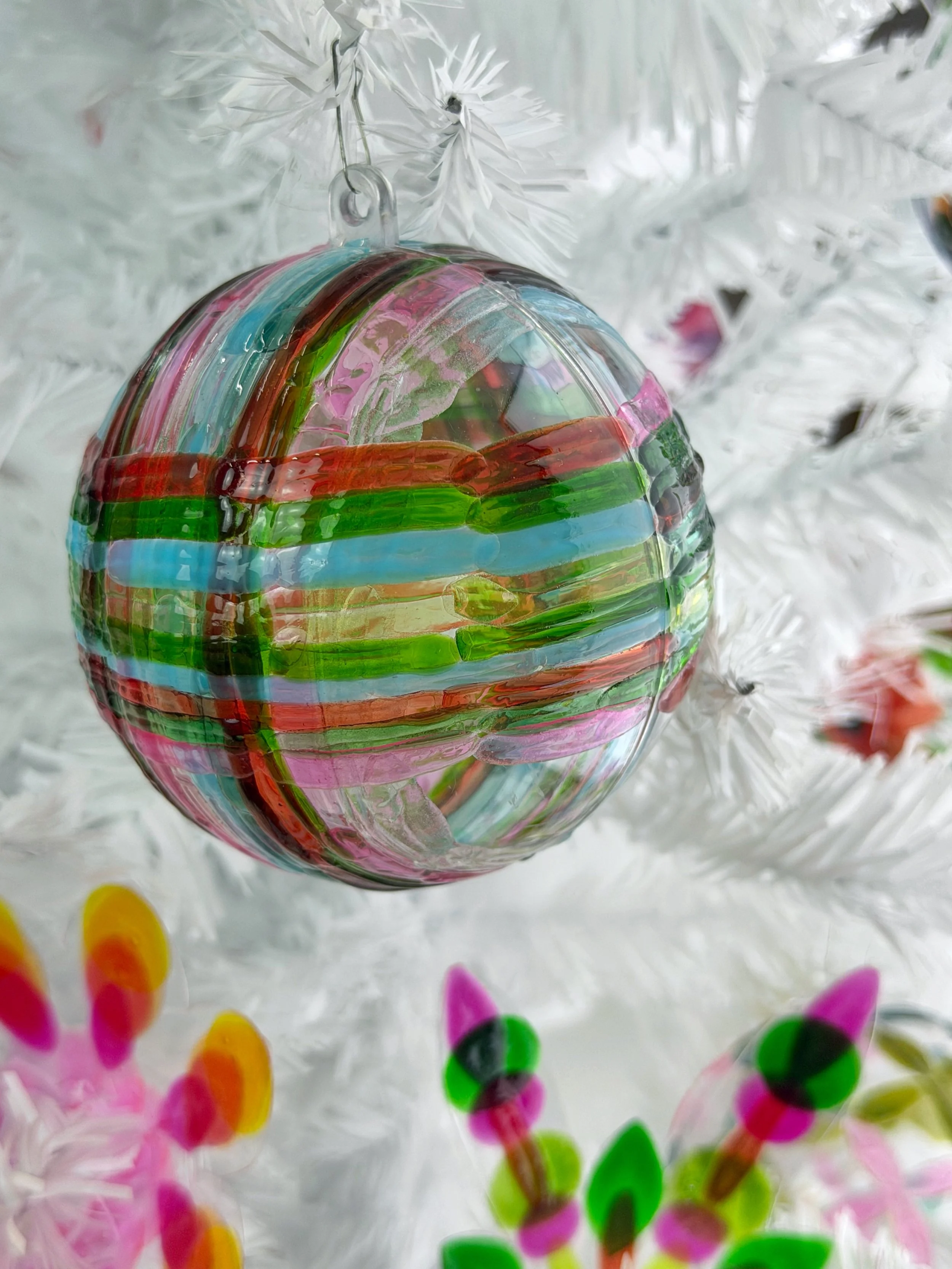 overlapping lines ornament.jpeg