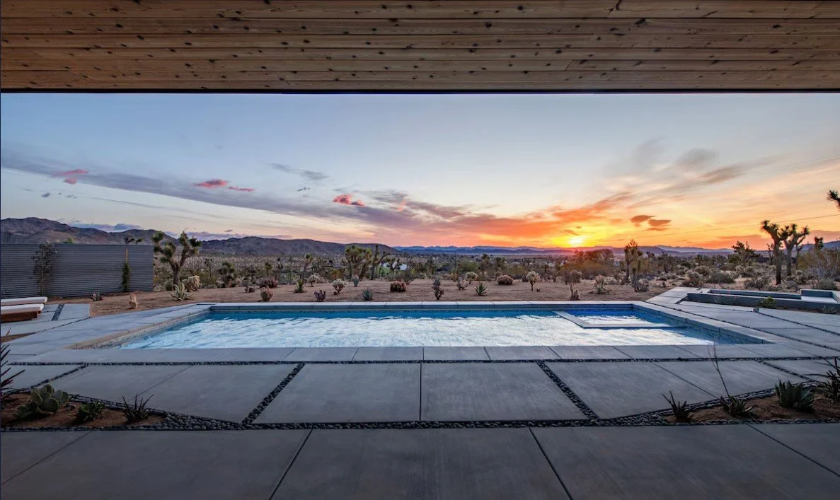 Pool deck 1.jpg