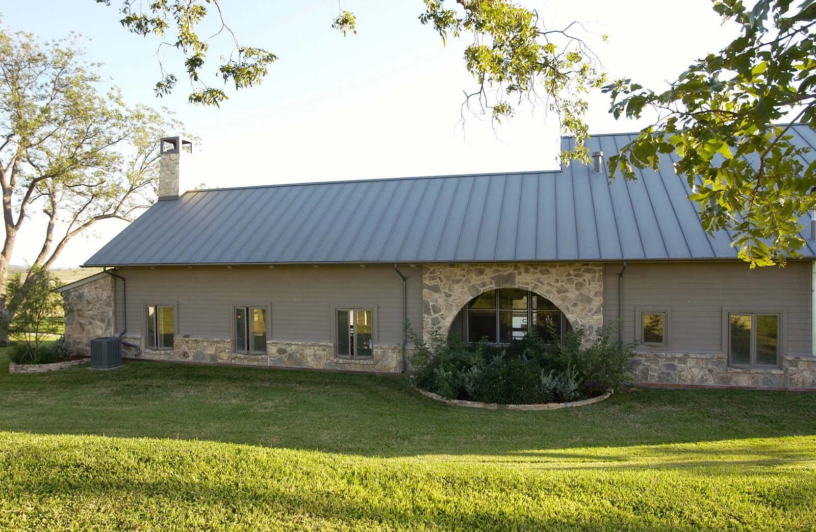 Stephens Ranch - rear_elevatioon.jpg