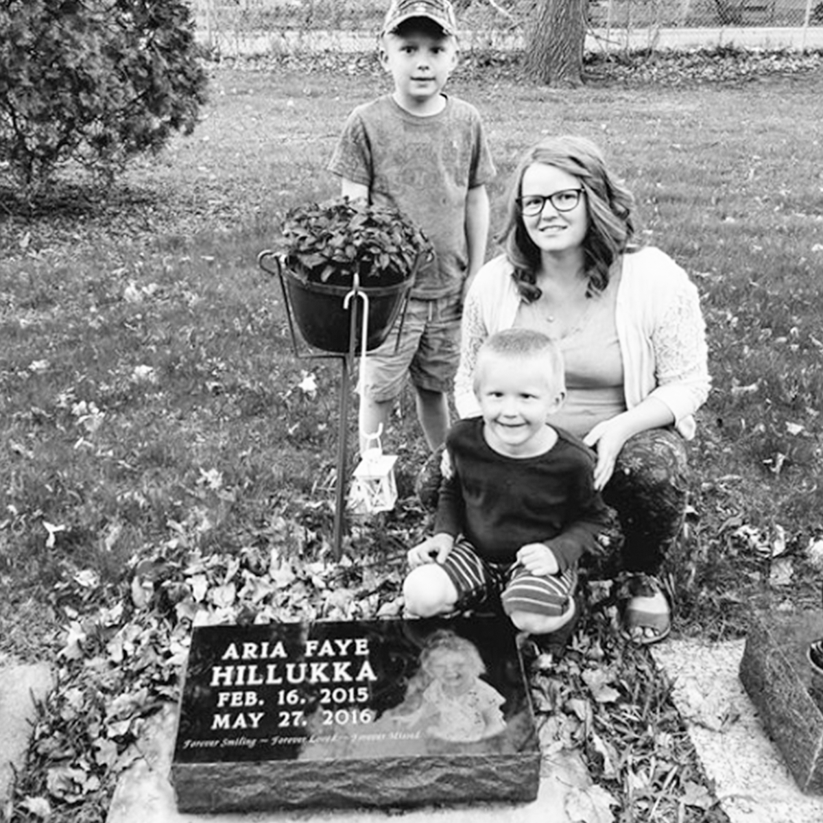 Sudden Unexplained Death in Childhood (SUDC), PTSD &amp; EDMR Therapy | Episode 42 with Megan Hillukka