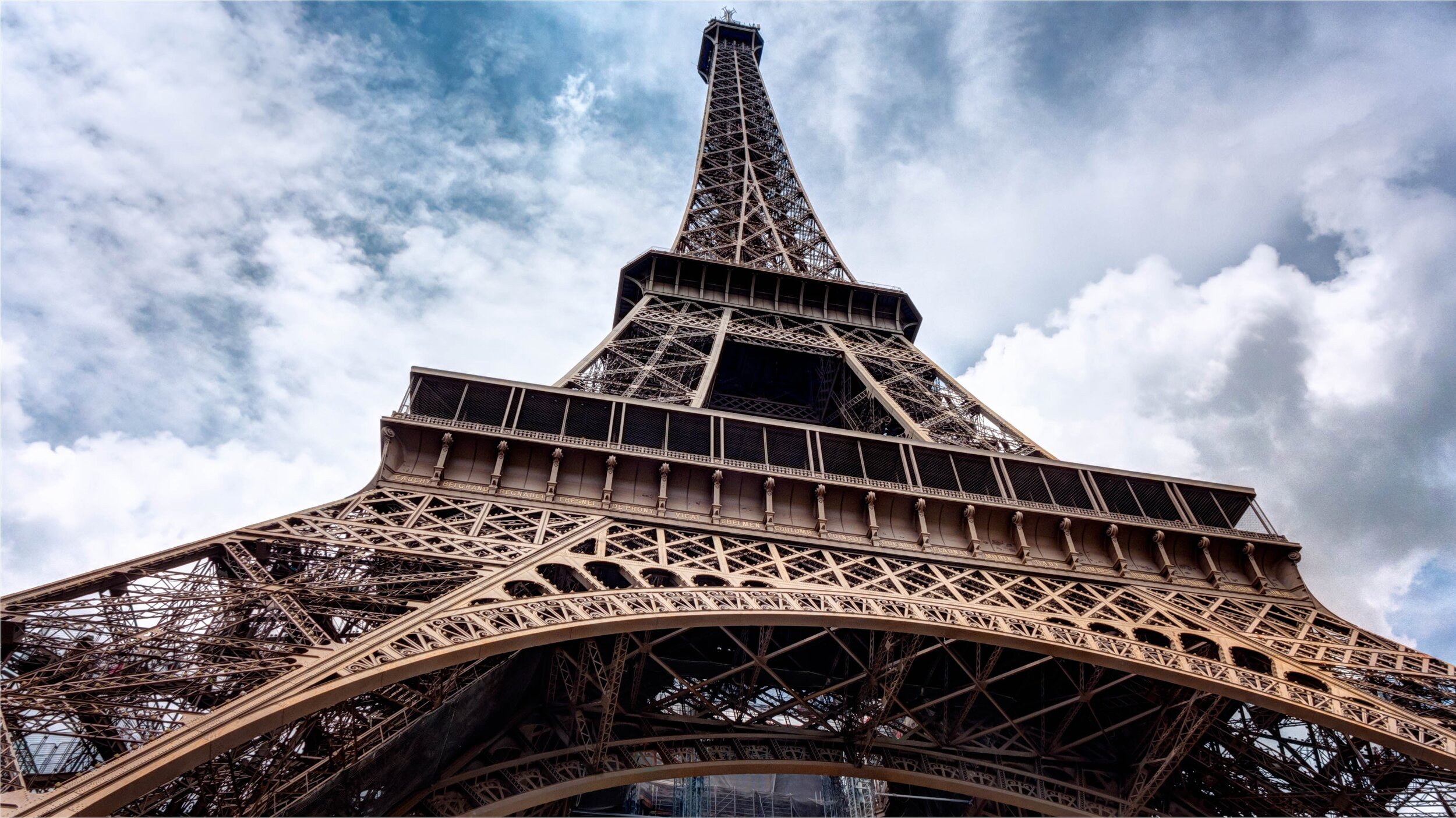 low-angle-photo-graph-of-eiffel-tower-149522.jpg