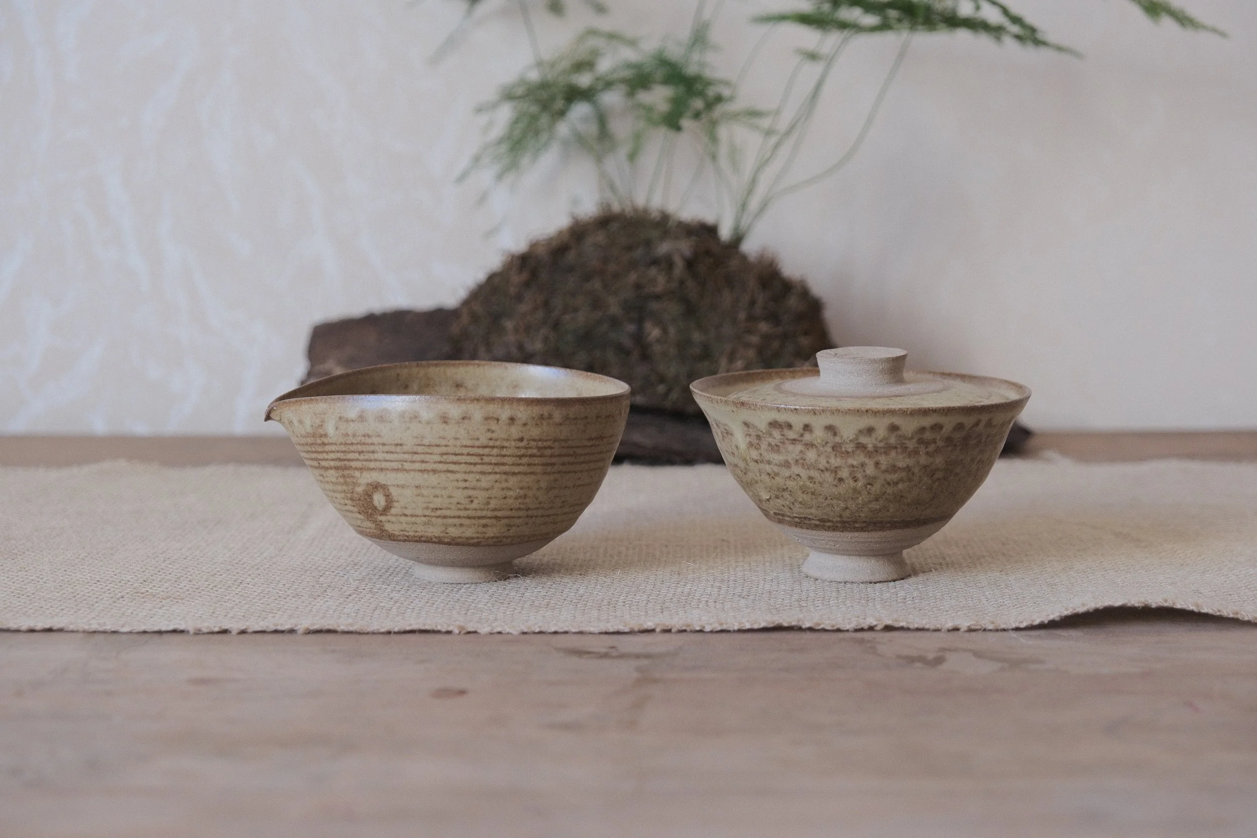 Gaiwan et verseuse de Manon Clouzeau