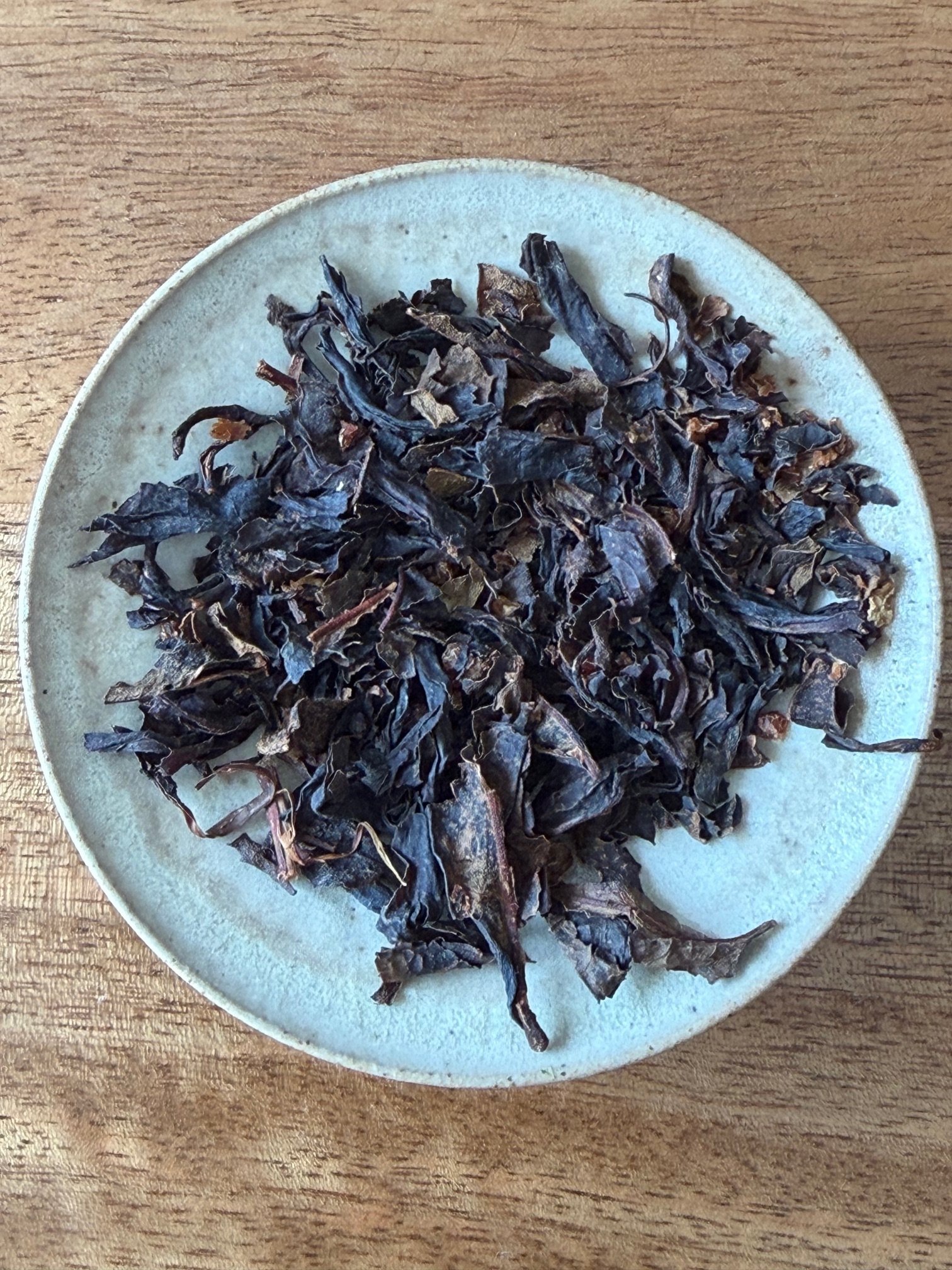 YUZU BLACK FEUILLES.jpeg