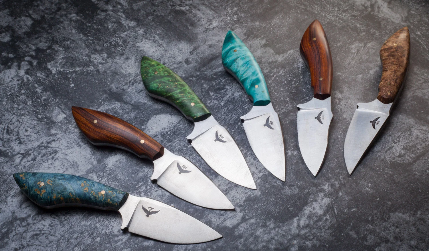RED TAIL KNIFE