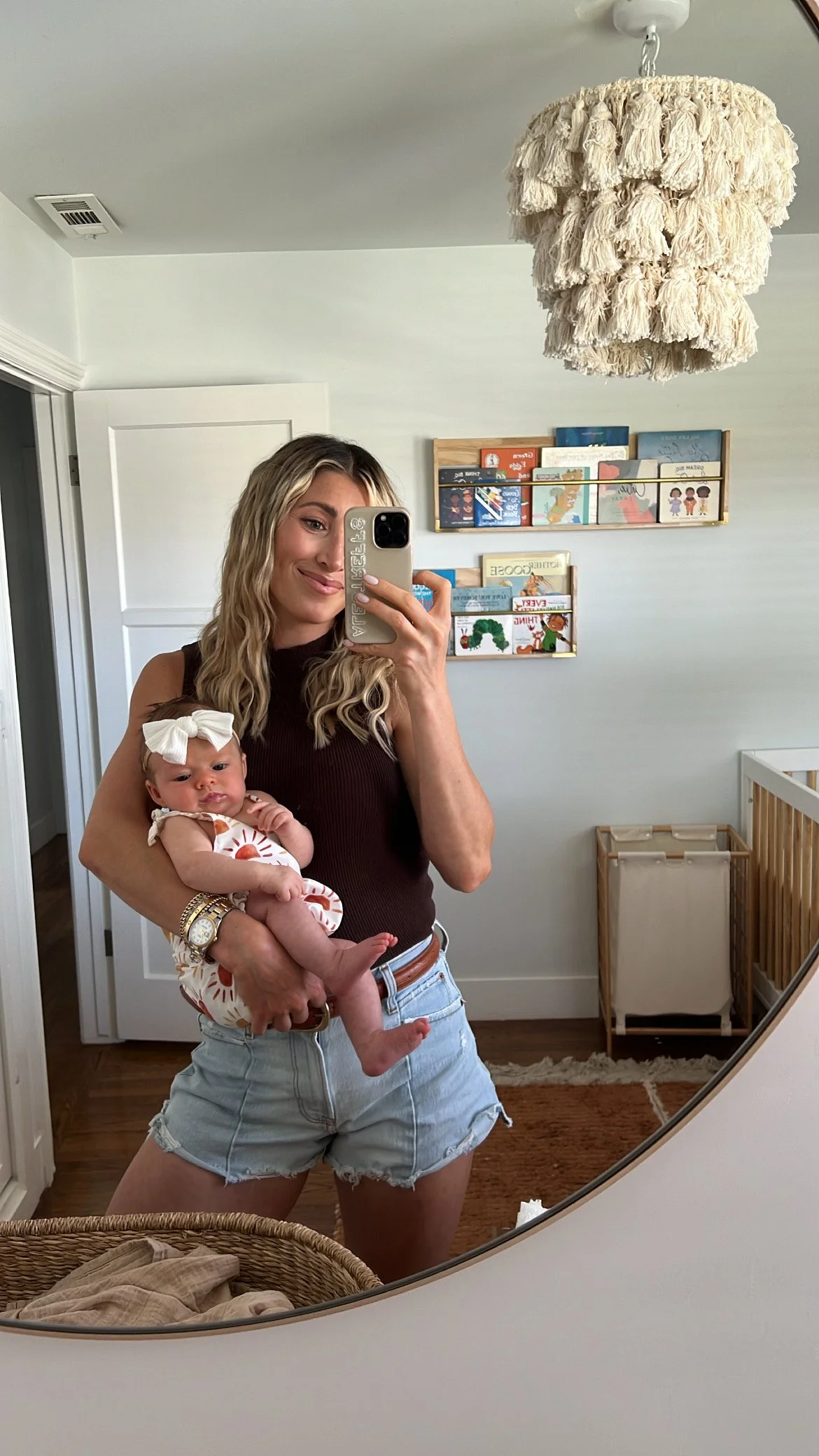 'what I eat in a day' inspo as a breastfeeding mama