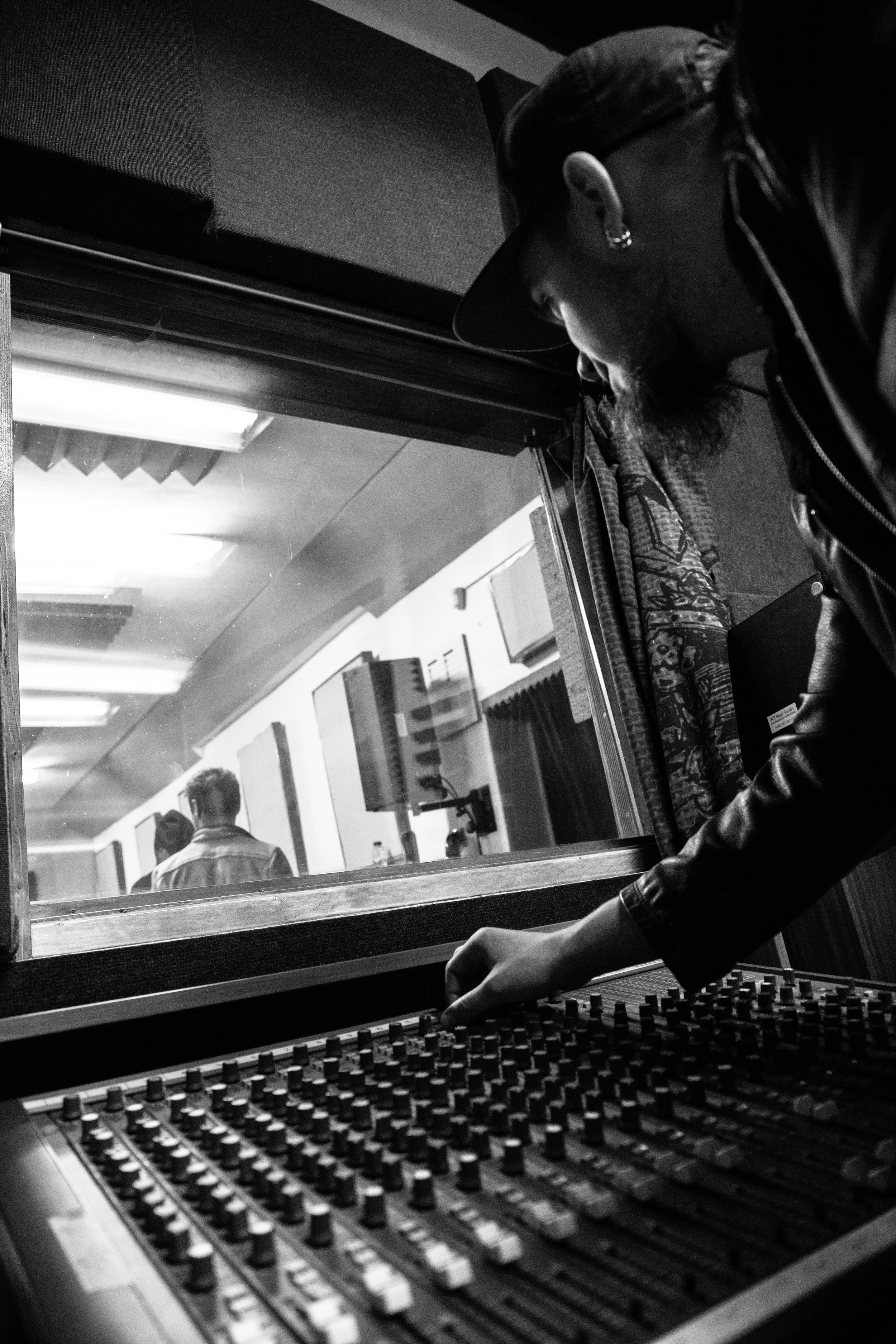 LeftHandPath_StudioSeries1 (23 of 37).jpg