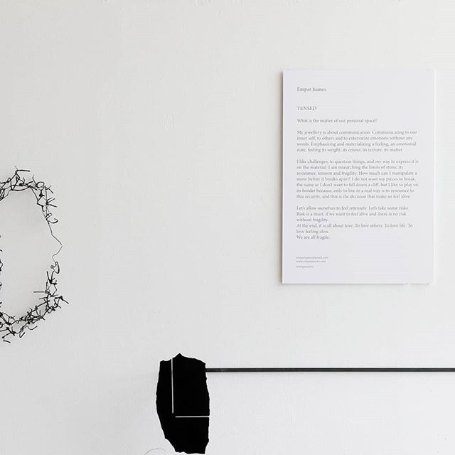 Graduation expo flashback 4/6.
@mafad_maastricht
#exhibition #artexhibition #installation #display #tensed #stone #fragility #risk #alive
#personalspace #interaction #tensed #sentioergosum #stonecarving #materialresearch #shape #geometry #object #jew