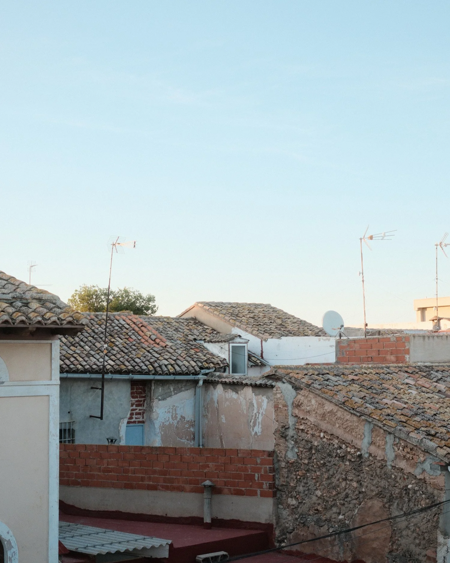 Experiencia de talla de piedra y crear tu propia joyaen las afueras de Valencia,españa
