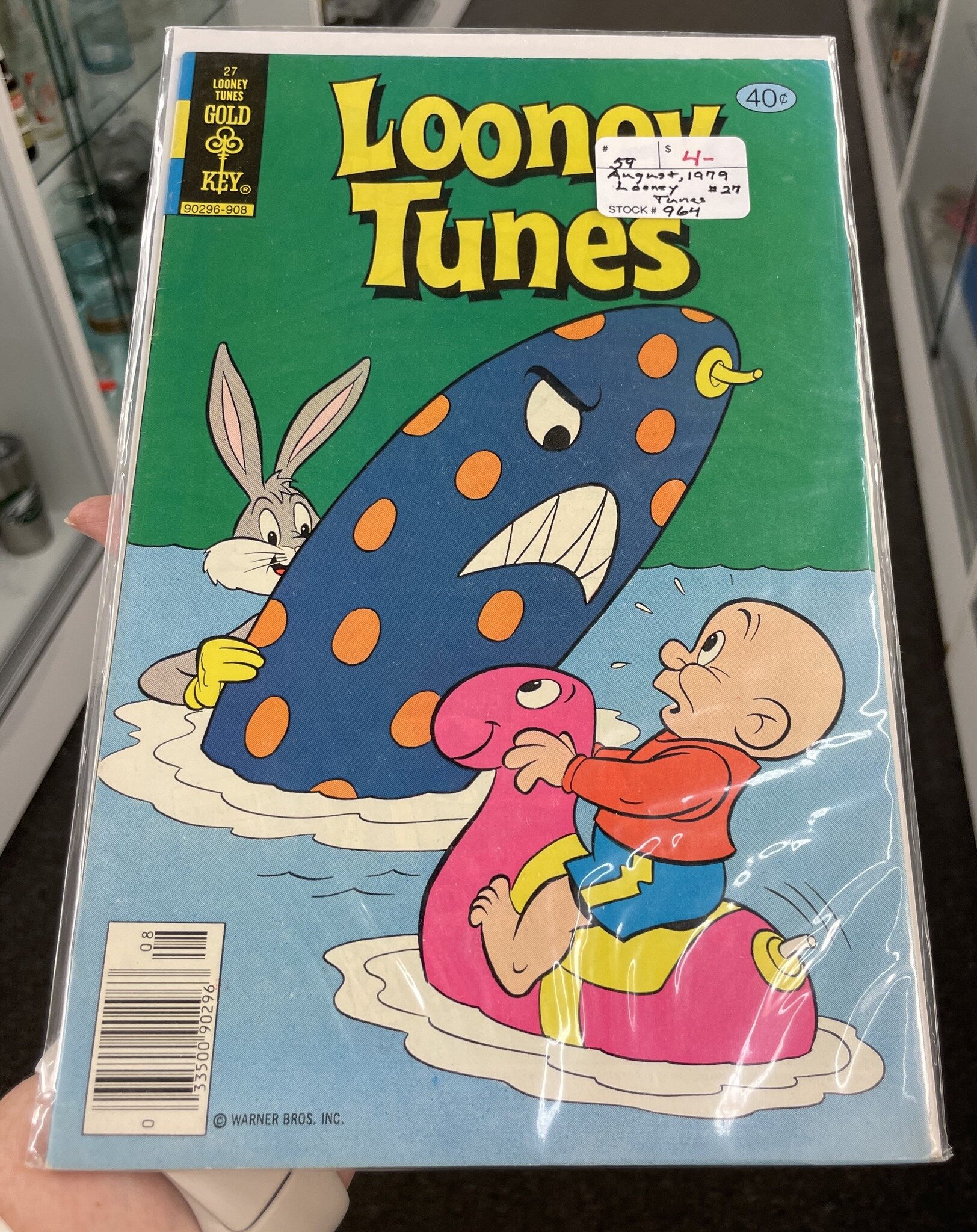 #waybackwednesday Looney Tunes!  #heretodaymaybetomorrowmaybenot #antiques #decorandmore #vintage #rocantiques #roc #cdga #OMA #ontariomallantiques #waybackwednesday #vintageliving #vintage #collectibles #vintageny #antiquesnewyork #rocantiques