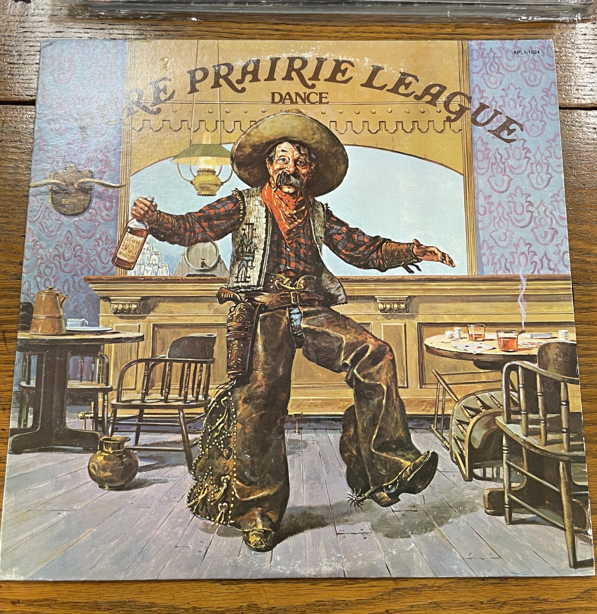 #musicmonday Pure Prairie League!  Who remembers this one? #heretodaymaybetomorrowmaybenot #antiques #decorandmore #vintage #rocantiques #roc #cdga #OMA #ontariomallantiques #vintageliving #vintage #collectibles #vintageny #antiquesnewyork
#rocantiqu