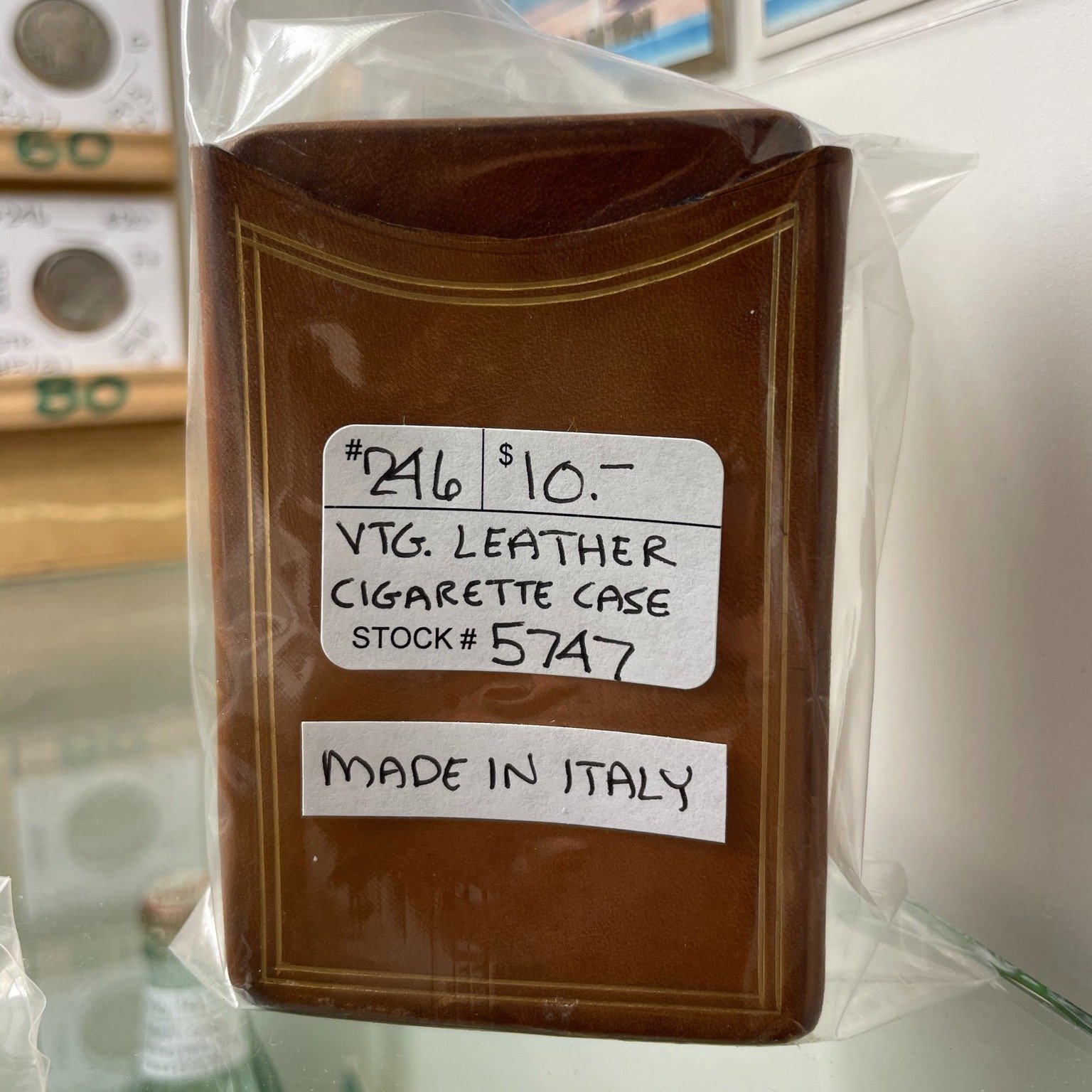 #waybackwednesday vintage leather cigarette case #heretodaymaybetomorrowmaybenot #antiques #decorandmore #vintage #rocantiques #roc #cdga #OMA #ontariomallantiques #waybackwednesday #vintageliving #vintage #collectibles #vintageny #antiquesnewyork #r