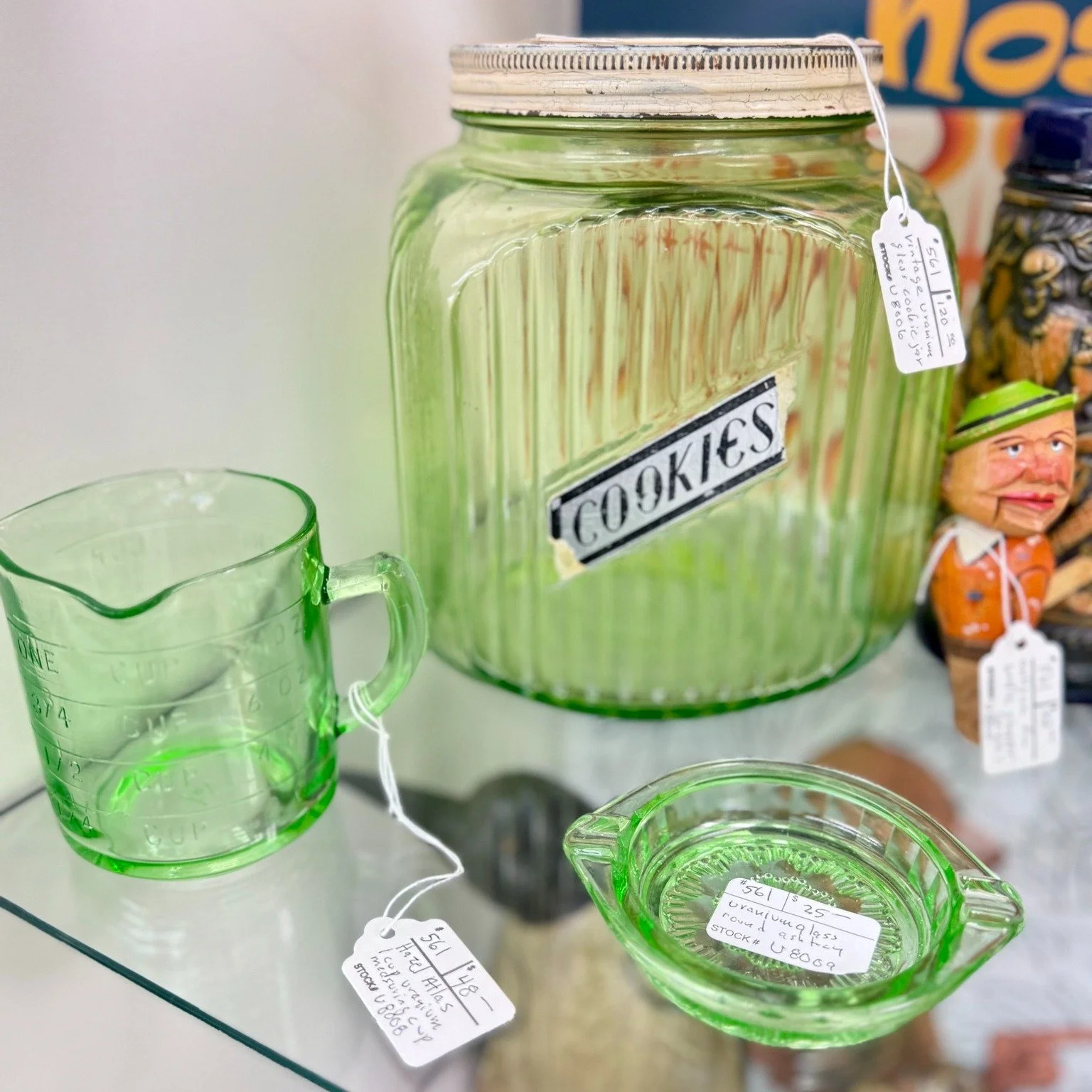 #waybackwednesdays  uranium glass!  These items and more can be found in Booth #601! #heretodaymaybetomorrowmaybenot #antiques #decorandmore #vintage #rocantiques #roc #cdga #OMA #ontariomallantiques #waybackwednesday #vintageliving #vintage #collect
