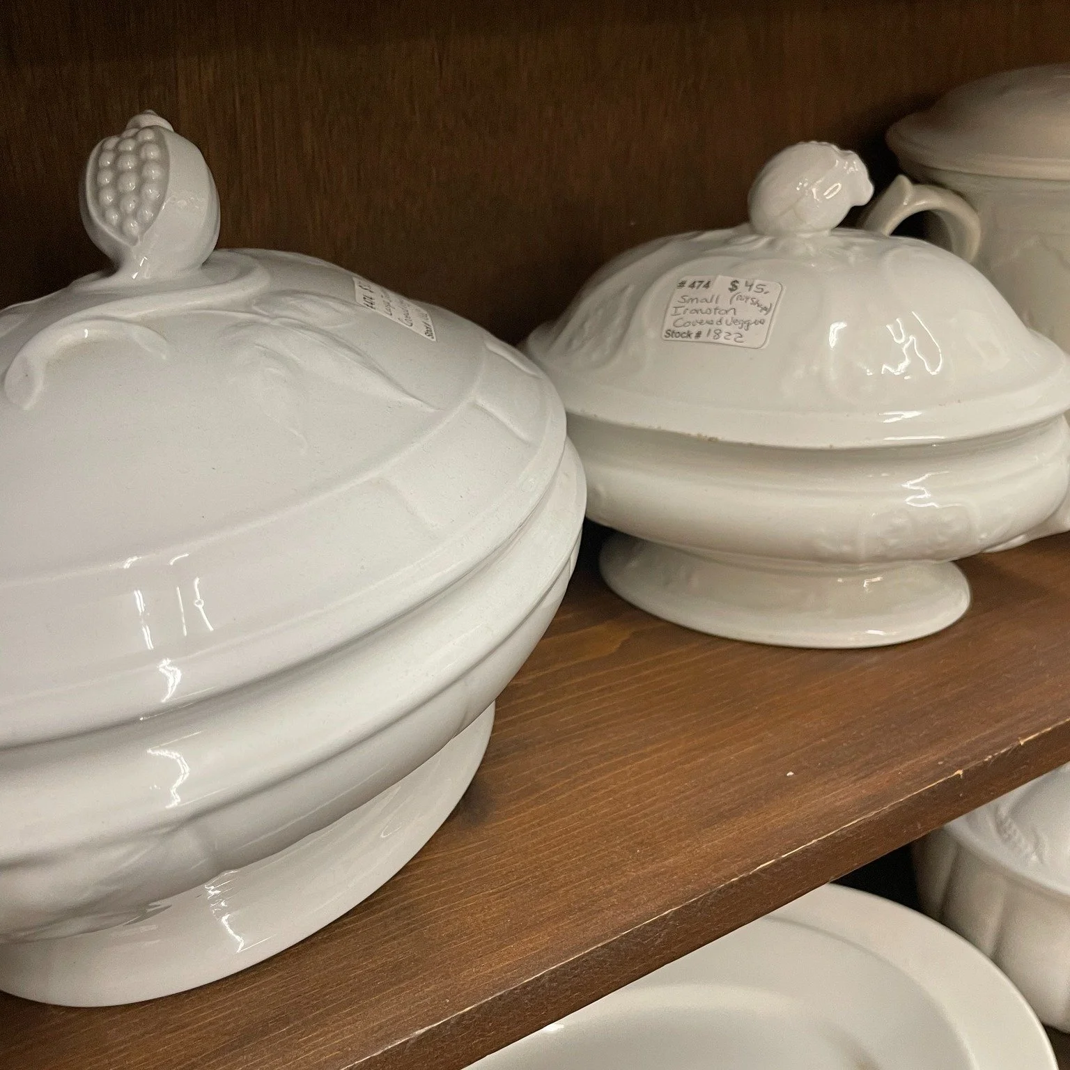 #waybackwednesday❤️ Ironstone! #heretodaymaybetomorrowmaybenot #antiques #decorandmore #vintage #rocantiques #roc #cdga #OMA #ontariomallantiques #waybackwednesday #vintageliving #vintage #collectibles #vintageny #antiquesnewyork #rocantiques