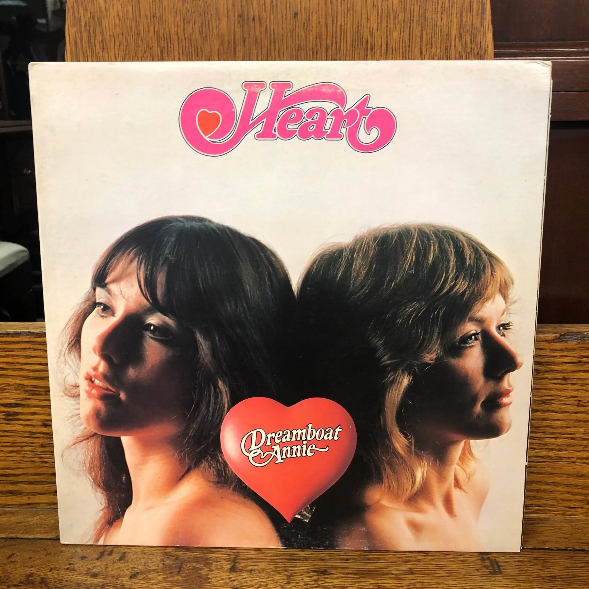 #musicmonday Heart! #heretodaymaybetomorrowmaybenot #antiques #decorandmore #vintage #rocantiques #roc #cdga #OMA #ontariomallantiques #vintageliving #vintage #collectibles #vintageny #antiquesnewyork
#rocantiques #vinyl #recordalbums