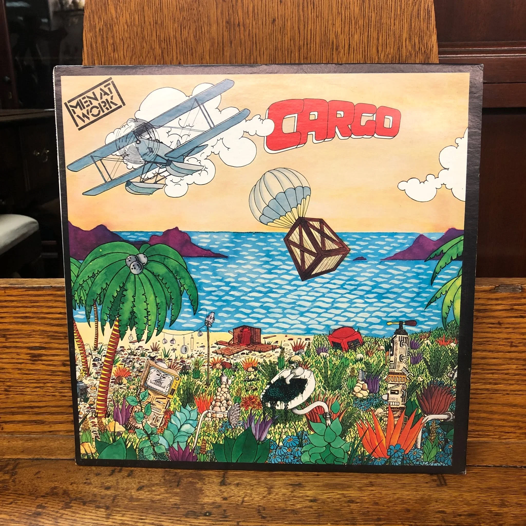 #musicmonday Who remembers 'Men at Work'? #heretodaymaybetomorrowmaybenot #antiques #decorandmore #vintage #rocantiques #roc #cdga #OMA #ontariomallantiques #vintageliving #vintage #collectibles #vintageny #antiquesnewyork
#rocantiques #vinyl #record