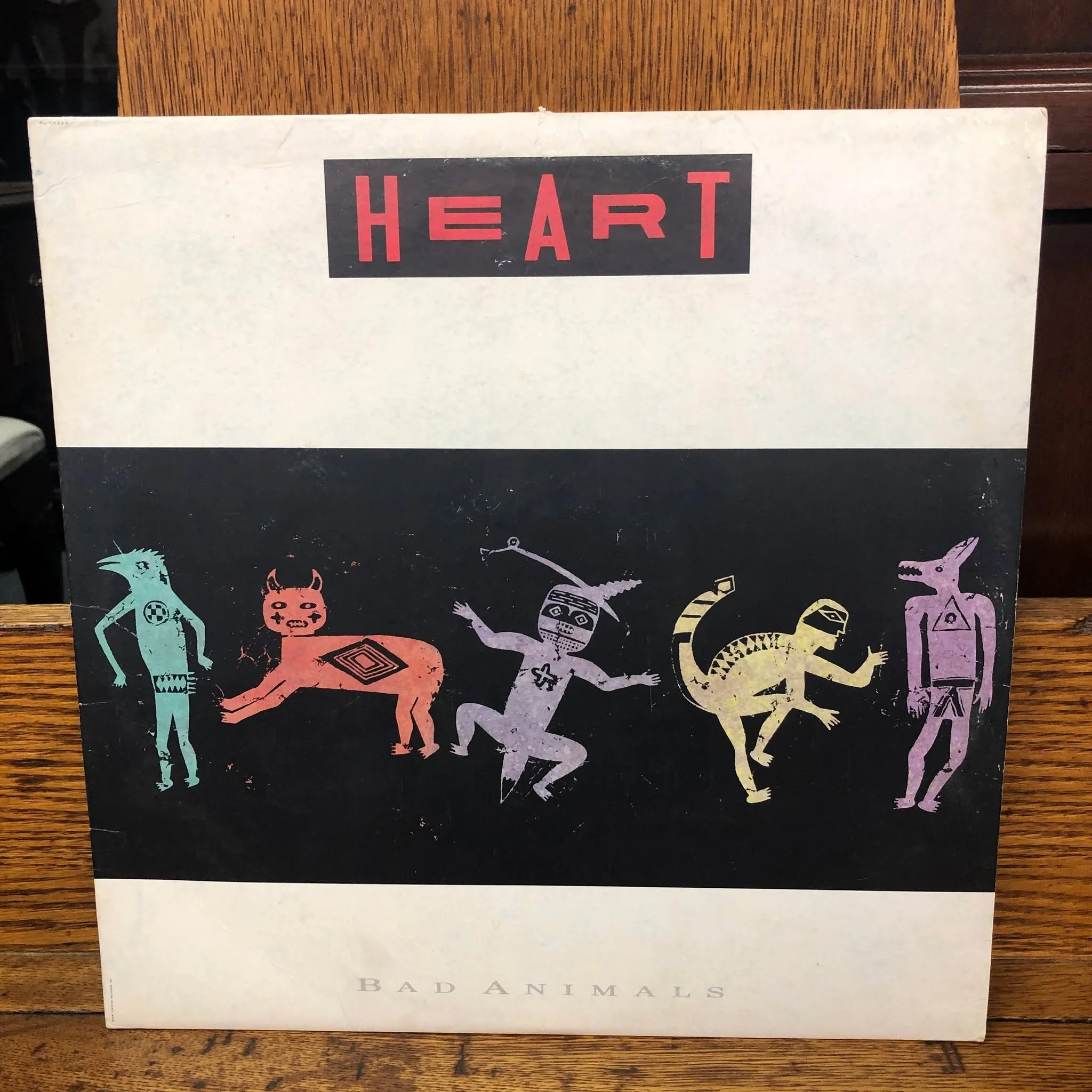 #musicmonday Heart! #heretodaymaybetomorrowmaybenot #antiques #decorandmore #vintage #rocantiques #roc #cdga #OMA #ontariomallantiques #vintageliving #vintage #collectibles #vintageny #antiquesnewyork
#rocantiques #vinyl #recordalbums