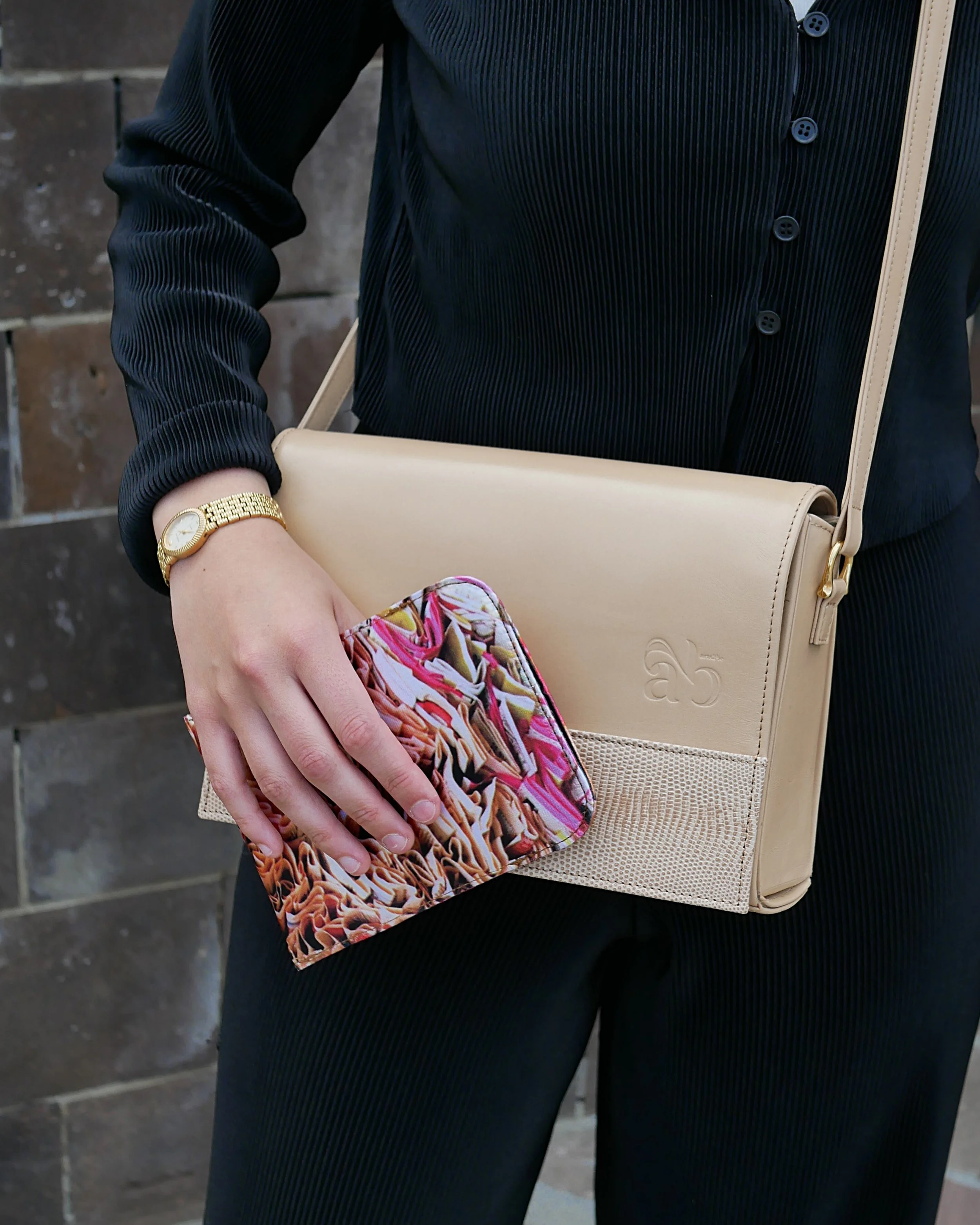 Handbag Naomi beige colour