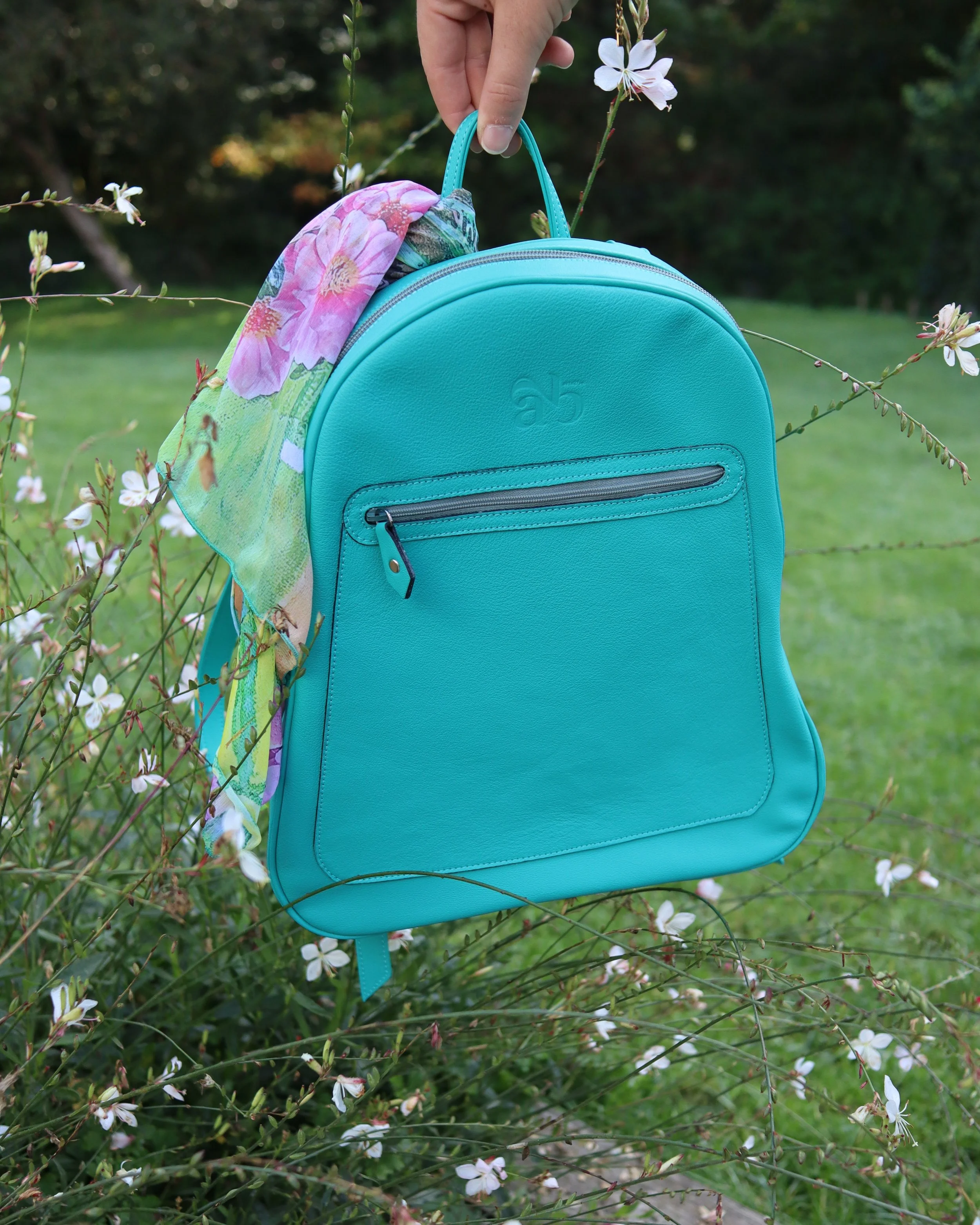 Handbag Emma turquoise leather, scarf artwork Maria Burgaz, other view