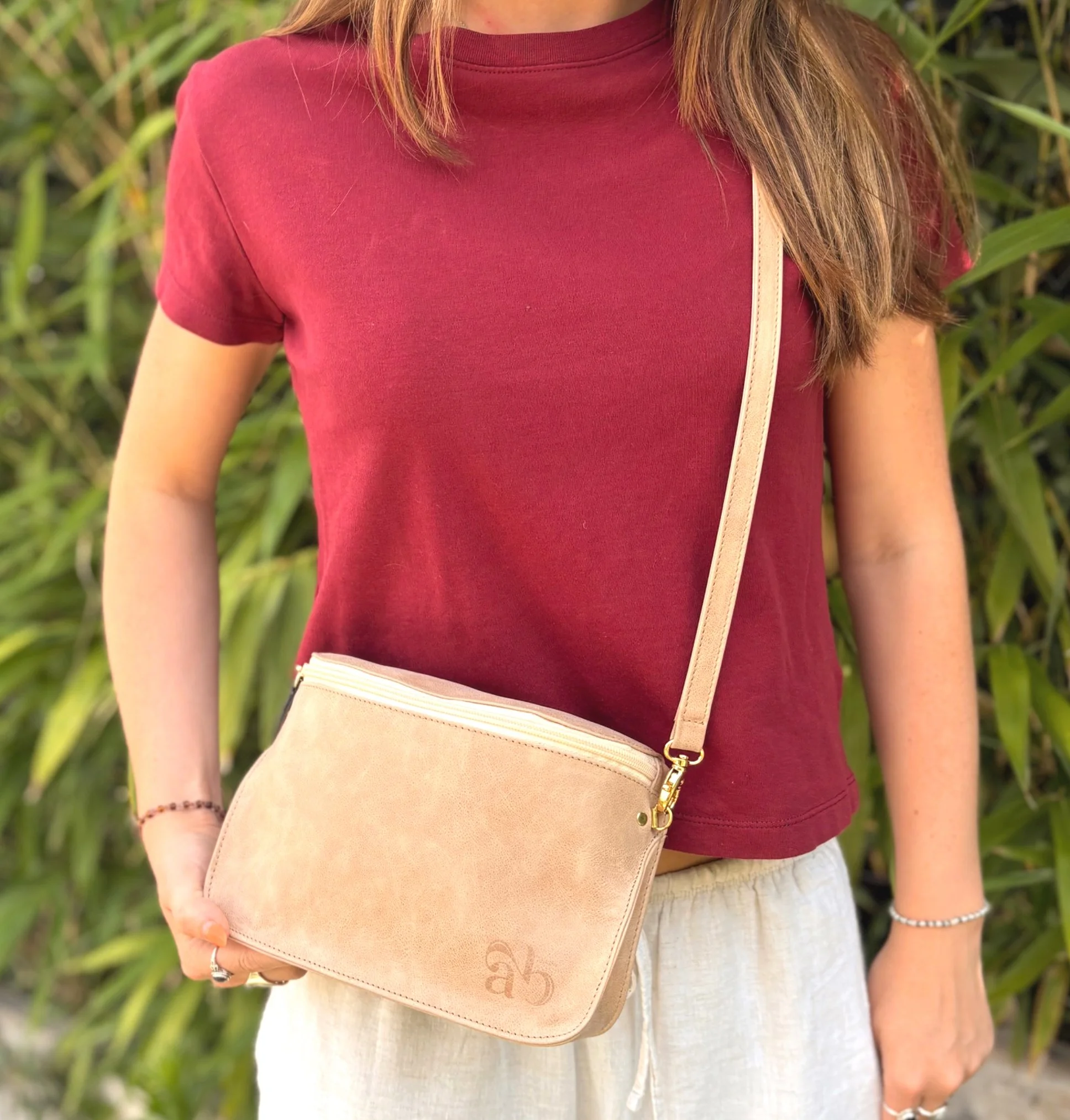 Handbag Stephanie oiled leather in blush beige