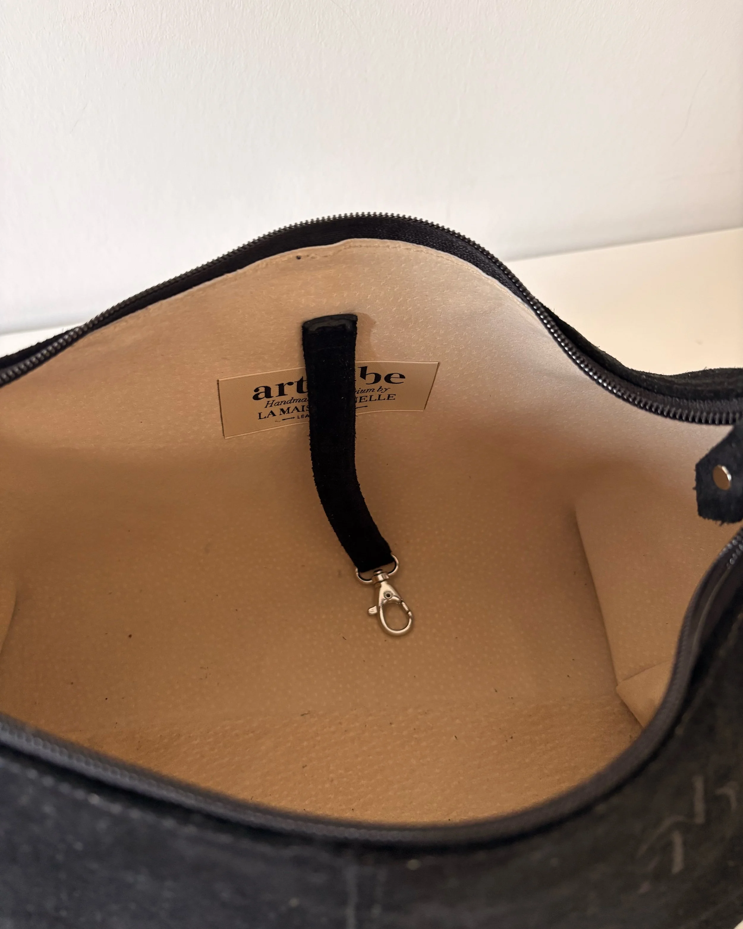 Handbag MILLA Black Suede interior