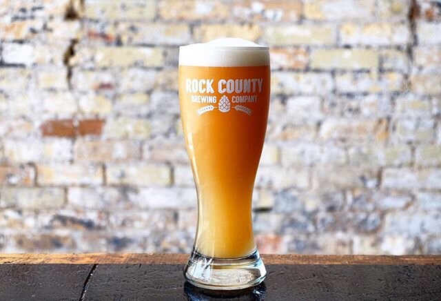 It's that time of the year! Head on over to the our website (link in bio) to reserve yourself a few of our
HEFEWEIZEN - 5.4% abv.
Expect banana, vanilla and marzipan in the nose.Not as spicy as our previous versions but very drinkable and will compli