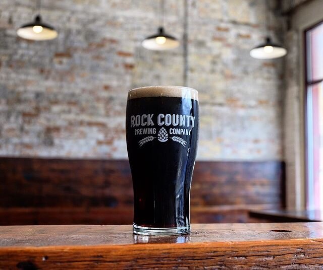 Tapping today is a dark, flavorful yet refreshing American Stout 6.2% abv.
_________________________________________
Our first American style Stout is loaded with bitter chocolate and roasted flavors. A bit of caramel shows up in the middle of the pa