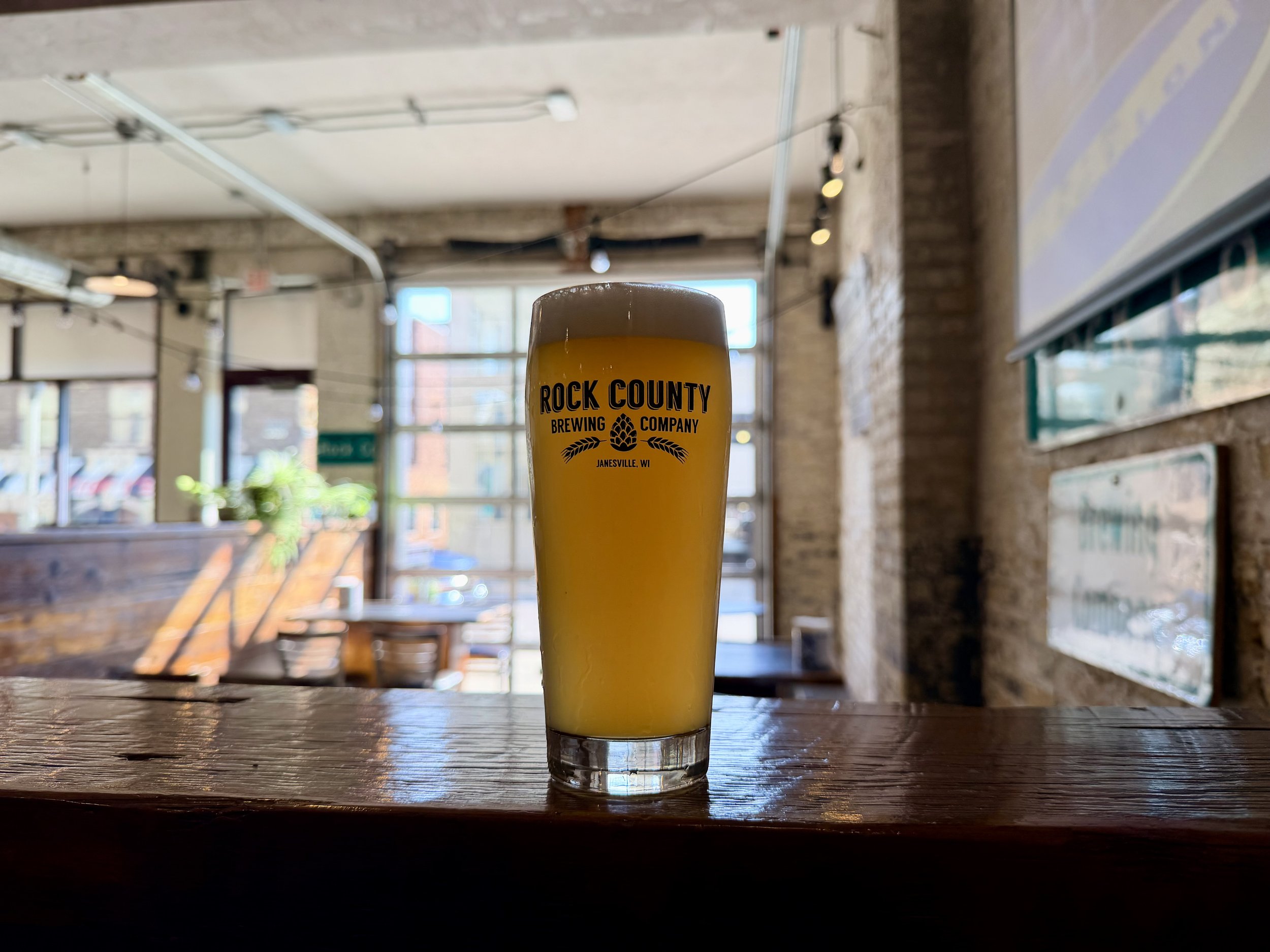 Sunrise on the Rock Saison - 6.1%