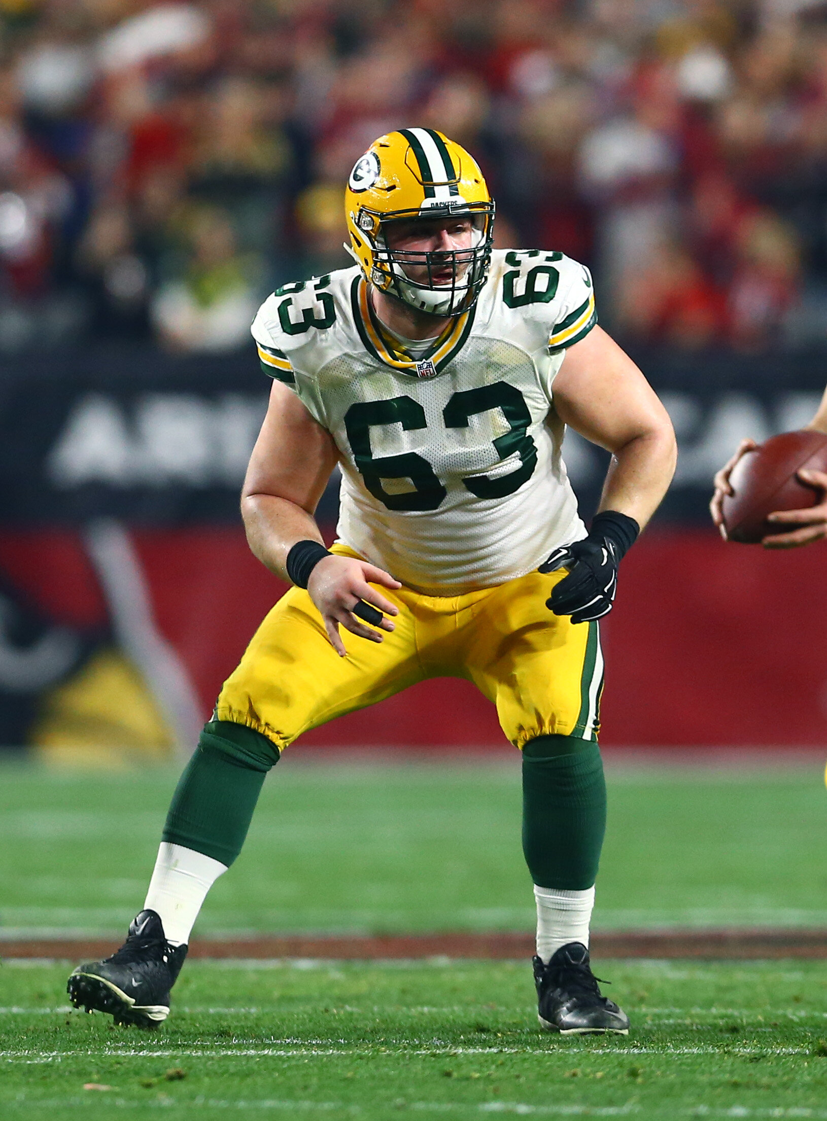 Corey Linsley2.jpg