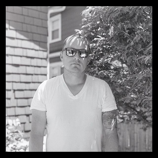 JRB. June 2020.
&bull;
Sometimes, the homie lets you fall through and snap a few backyard portraits.
&bull;
🖼: @jbrennan_1 // 📷: @thomasnwalshiii&rsquo;s Bronica SQ-A // 🎞: #ilfordhp5plus +1 Stop
&bull;
#drivebyfilm #mediumformatphotography #broni