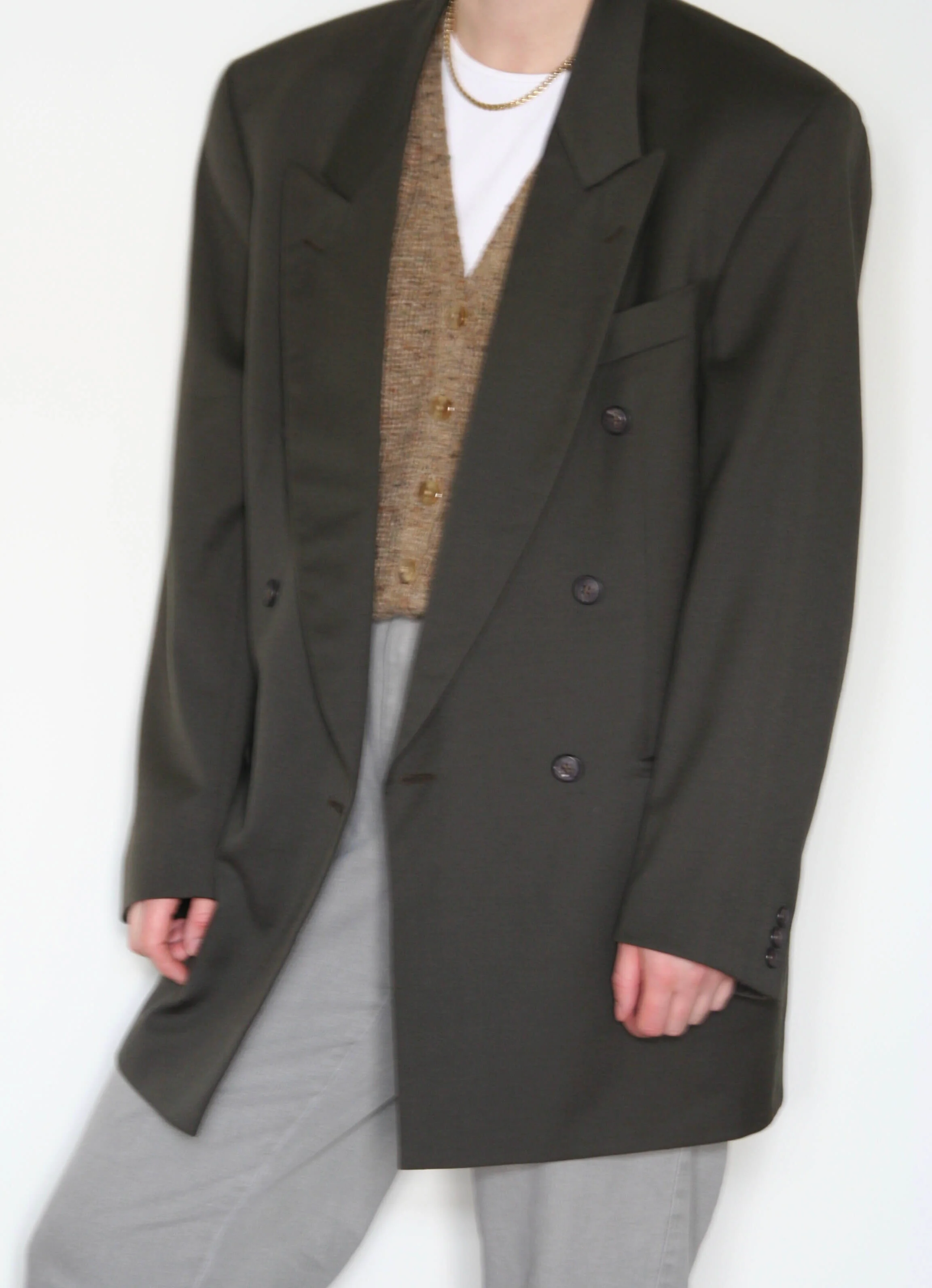 vintage-double-breasted-blazer-with-peak-lapels-brown