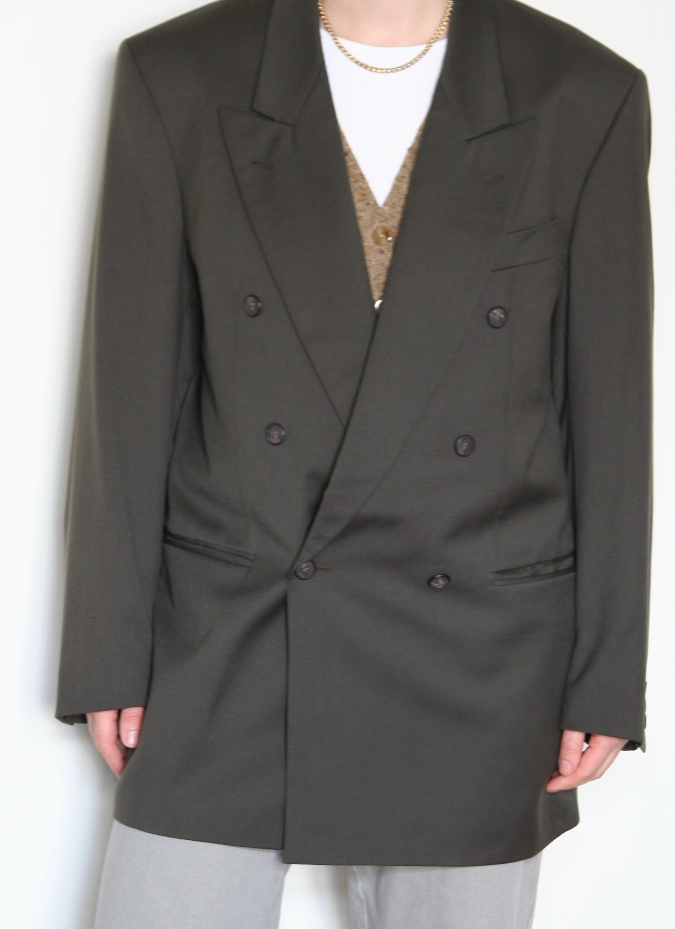vintage-double-breasted-blazer-with-peak-lapels-brown