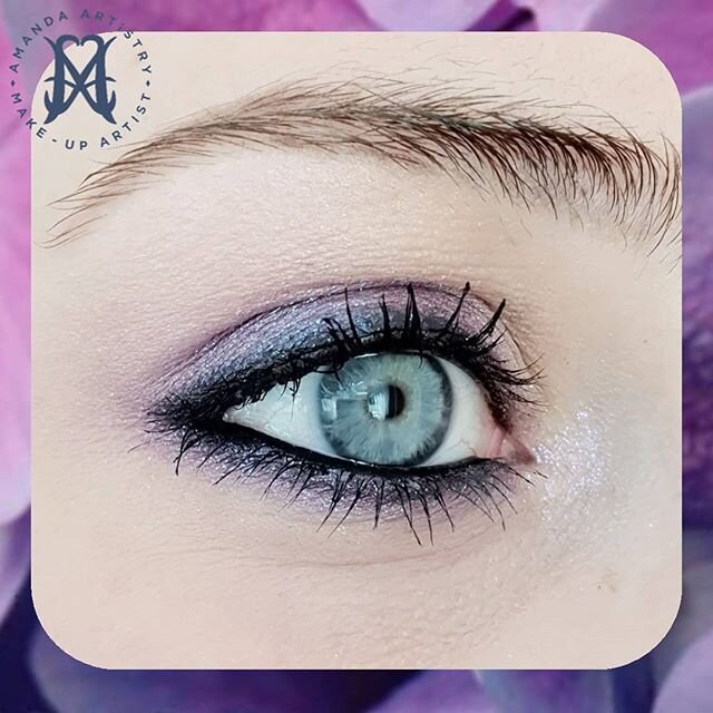 Purple 💜 #blueyes #greeneyes #browneyes #brows #purple #lavender #makeup #makeuplook #instamakeup #instagood #prettyeyes #simplemakeup #makeupapplication #makeupartist #artistryamanda #naturallight #naturalmakeup #nofilter #creative #creativity #pai