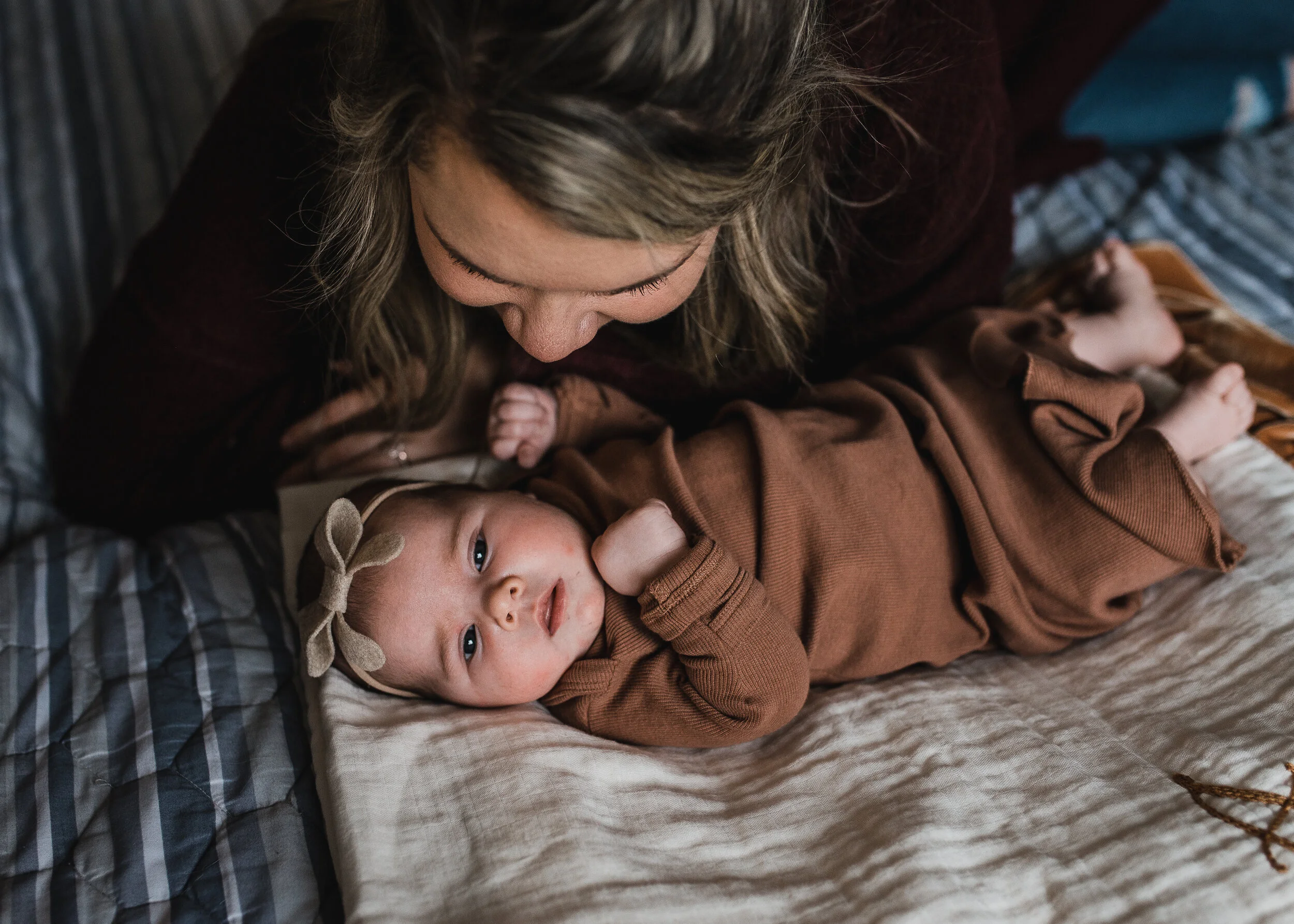 Reasons why I love lifestyle newborn sessions.