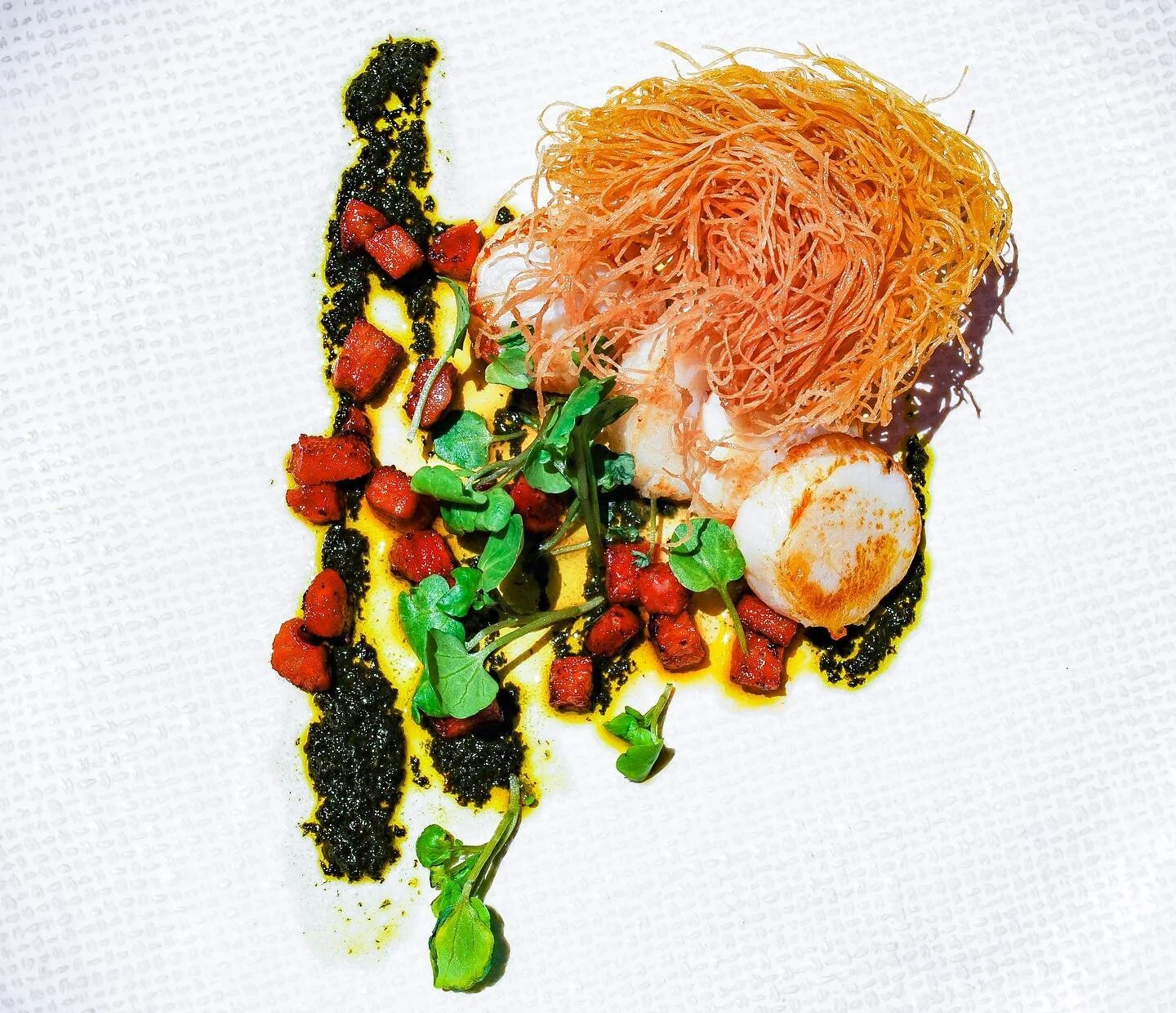 Art or food? 🤔
⠀
🍴Hervey bay scallops, chorizo, chimichurri, and fried kataifi pastry
⠀
&mdash;&mdash;&mdash;&mdash;&mdash;&mdash;&mdash;&mdash;&mdash;&mdash;&mdash;&mdash;&mdash;&mdash;&mdash;&mdash;&mdash;&mdash;&mdash;&mdash;&mdash;
⠀
Serving coffee from 8am everyday
⠀
OPEN TUES to SUN
-Lunch from 12pm // Dinner from 5:30pm
-Cocktail &amp; bar menu from 3pm
-Sunday Sesh from 3pm for relaxed afternoon dining
⠀
Visit our website to make a reservation:
www.fishparkridge.com.au
.
.
.
.
.
.
#FISHparkridge #noosa #noosaeats #noosadining #noosarestaurant #noosarestaurants #visitnoosa #visitsunshinecoast #supportlocal #lunch #dinner #instafood #finedining #seafood #seafoodrestaurant