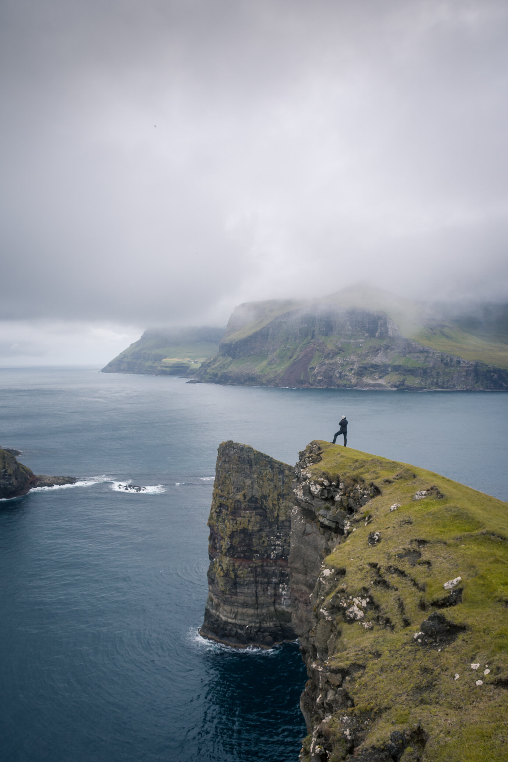 Hike to Drangarnir e Tindhólmur, Faroe Islands