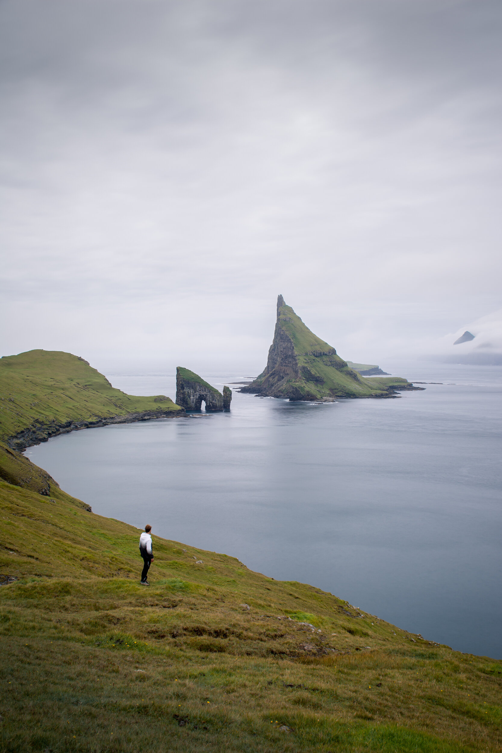 Hike to Drangarnir e Tindhólmur, Faroe Islands