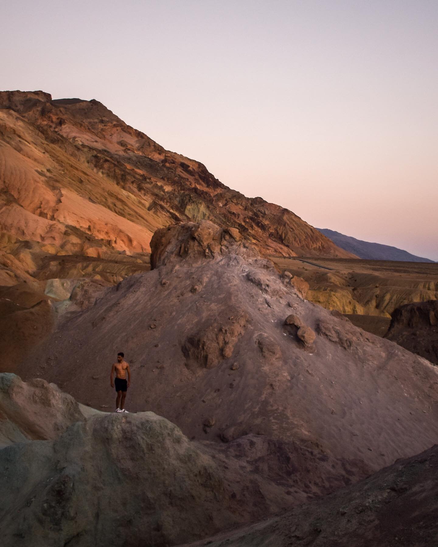 Finding Mars on Earth
.
.
.
.
.
.
.
.
.
.
#California #californialove #VisitCalifornia #DeathValleyLove #DeathValley #Roadtrip #CAStateParks #roadtripping #USA #VisitTheUSA #USAParks #hottestday #getoutstayout #stayandwander #travelblogger #desert #r