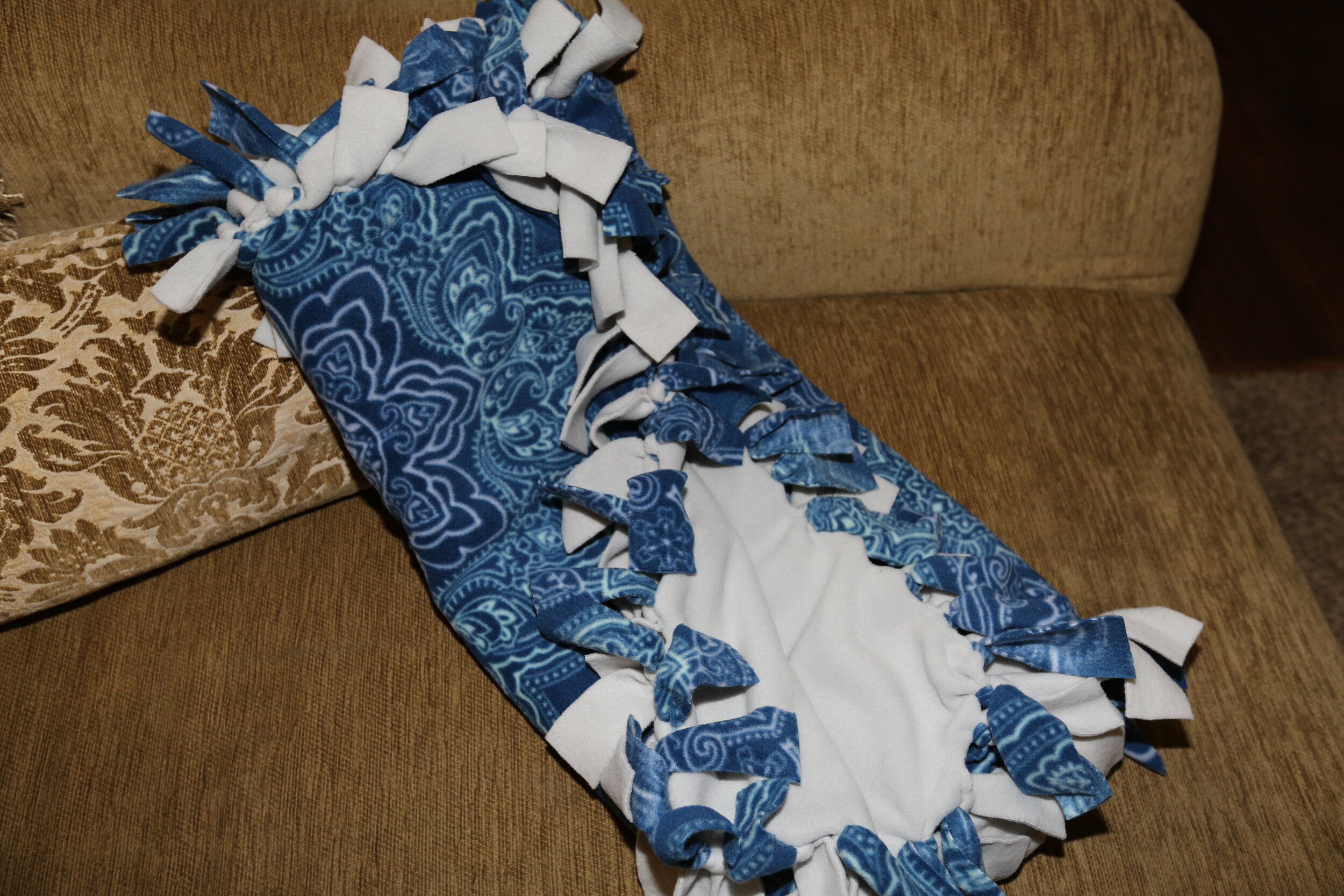 Hand-Made Fleece Blanket SQAO202