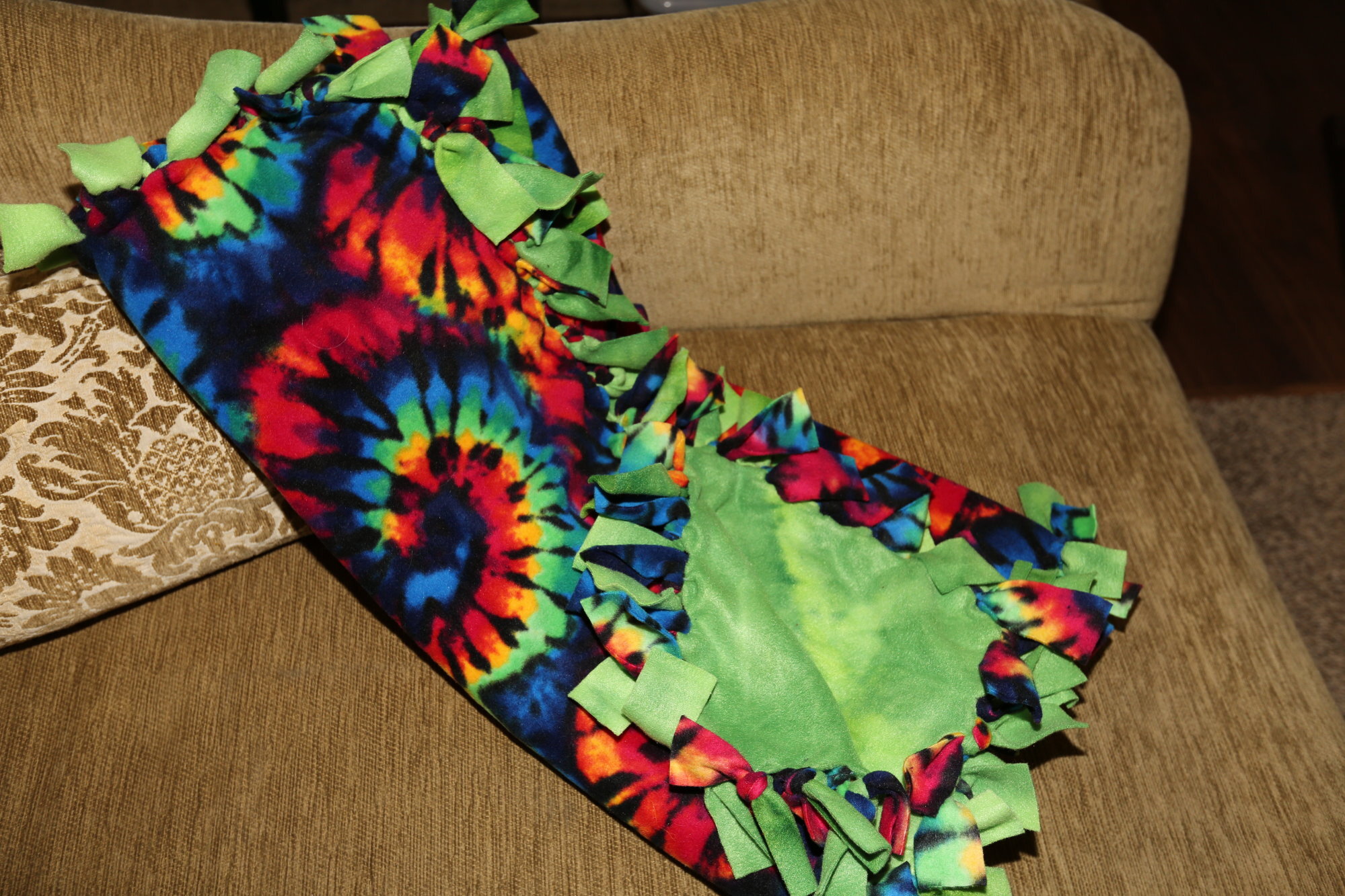 Hand-Made Fleece Blanket SQAO19