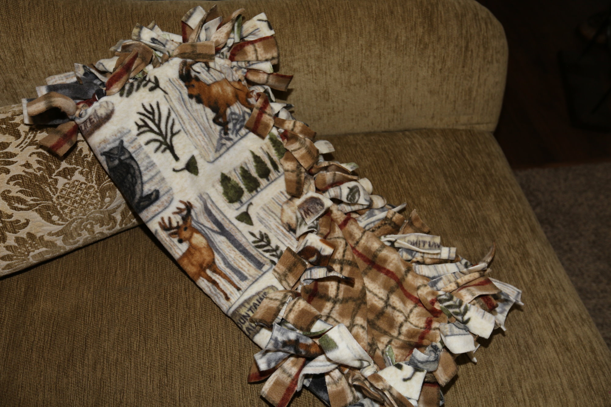 Hand-Made Fleece Blanket SQAO224