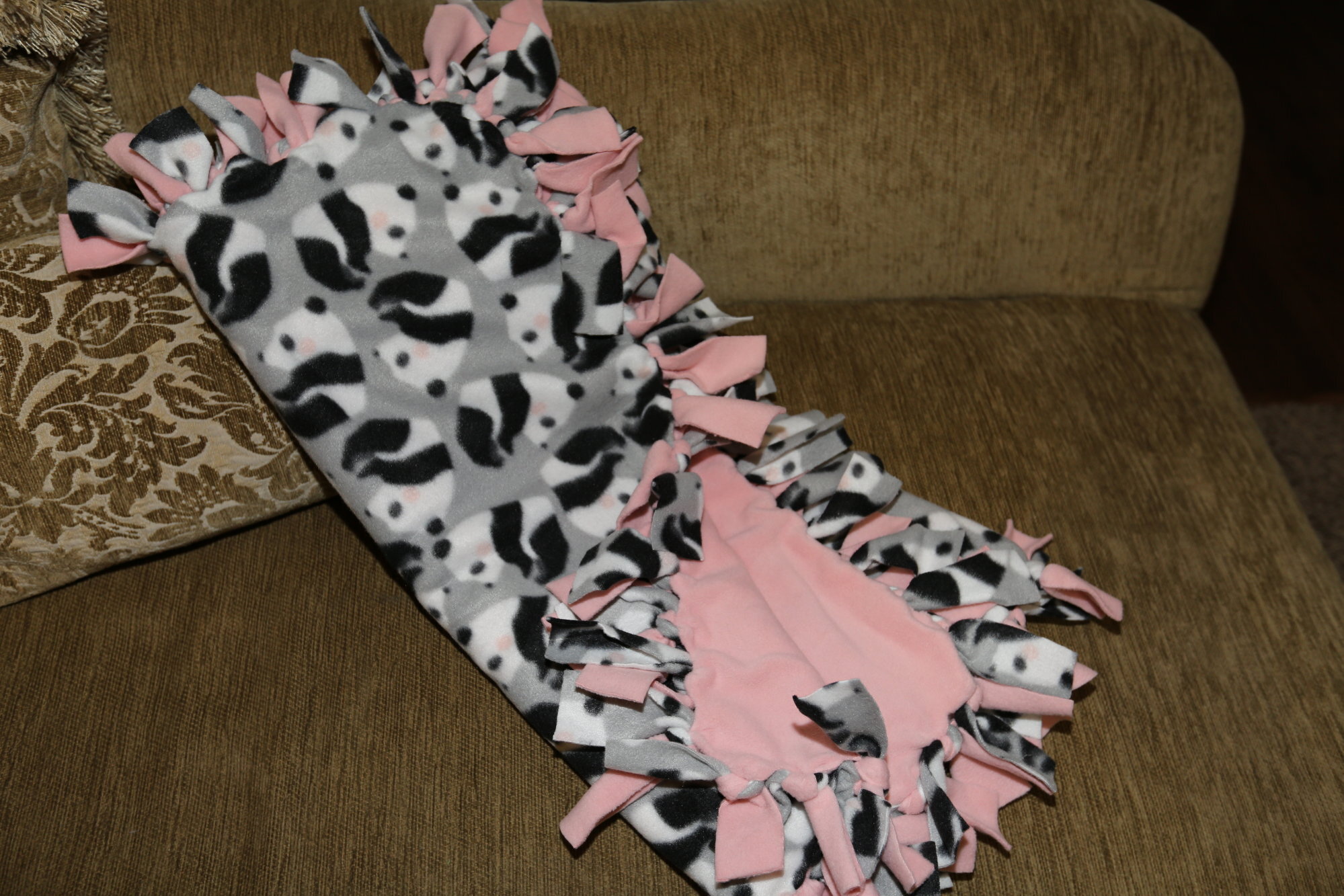 Hand-Made Fleece Blanket SQAO230