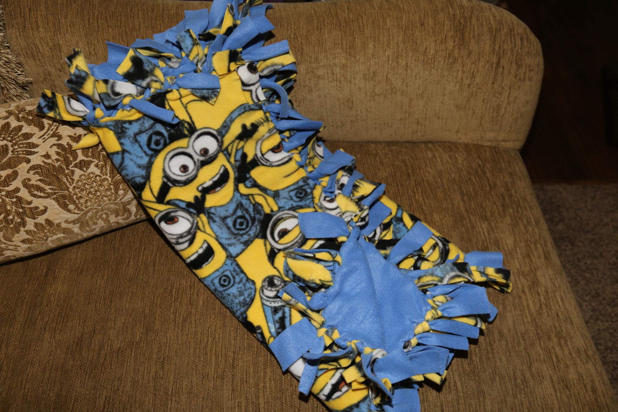 Hand-Made Fleece Blanket SQAO240