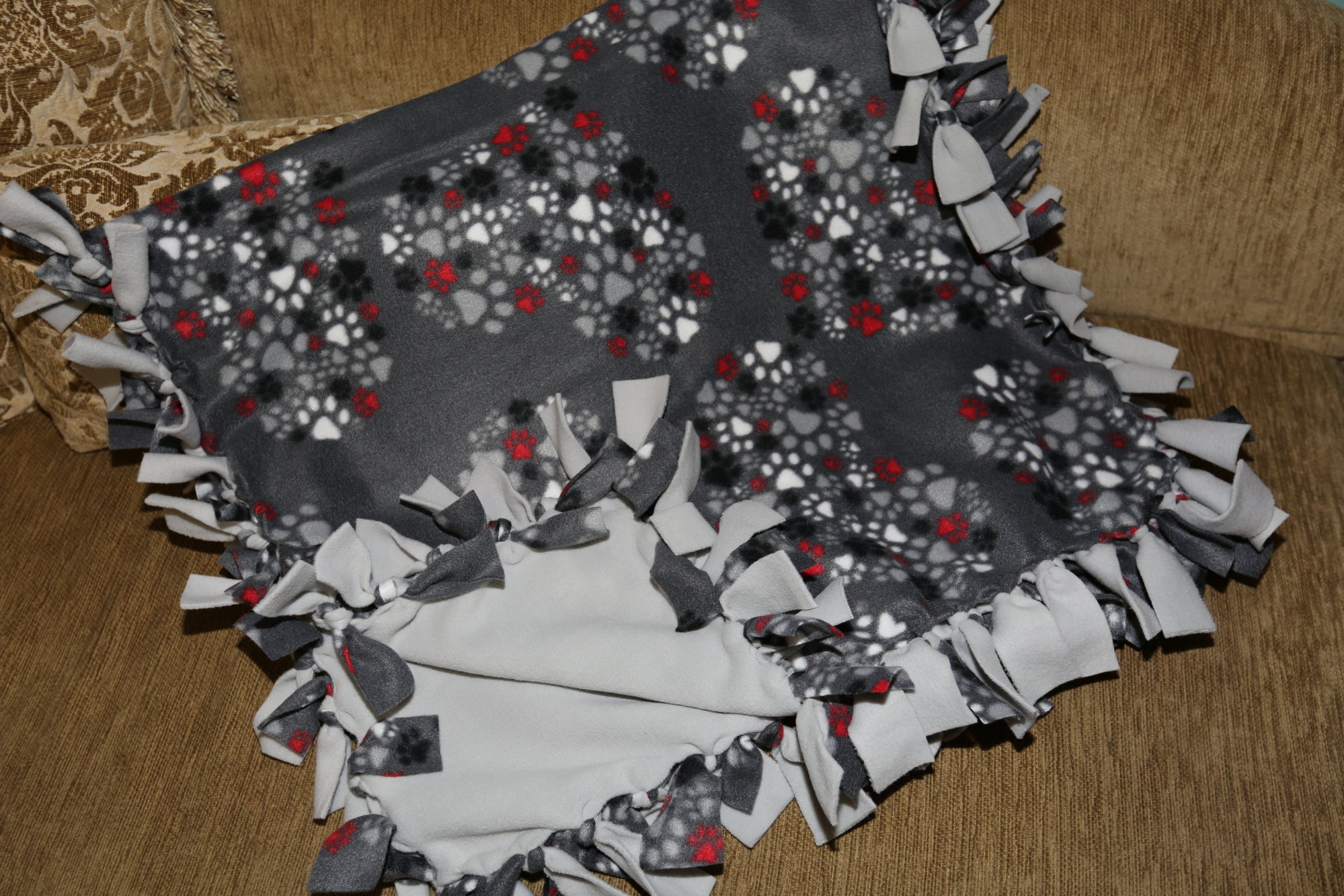 Hand-Made Fleece Blanket SQAO281