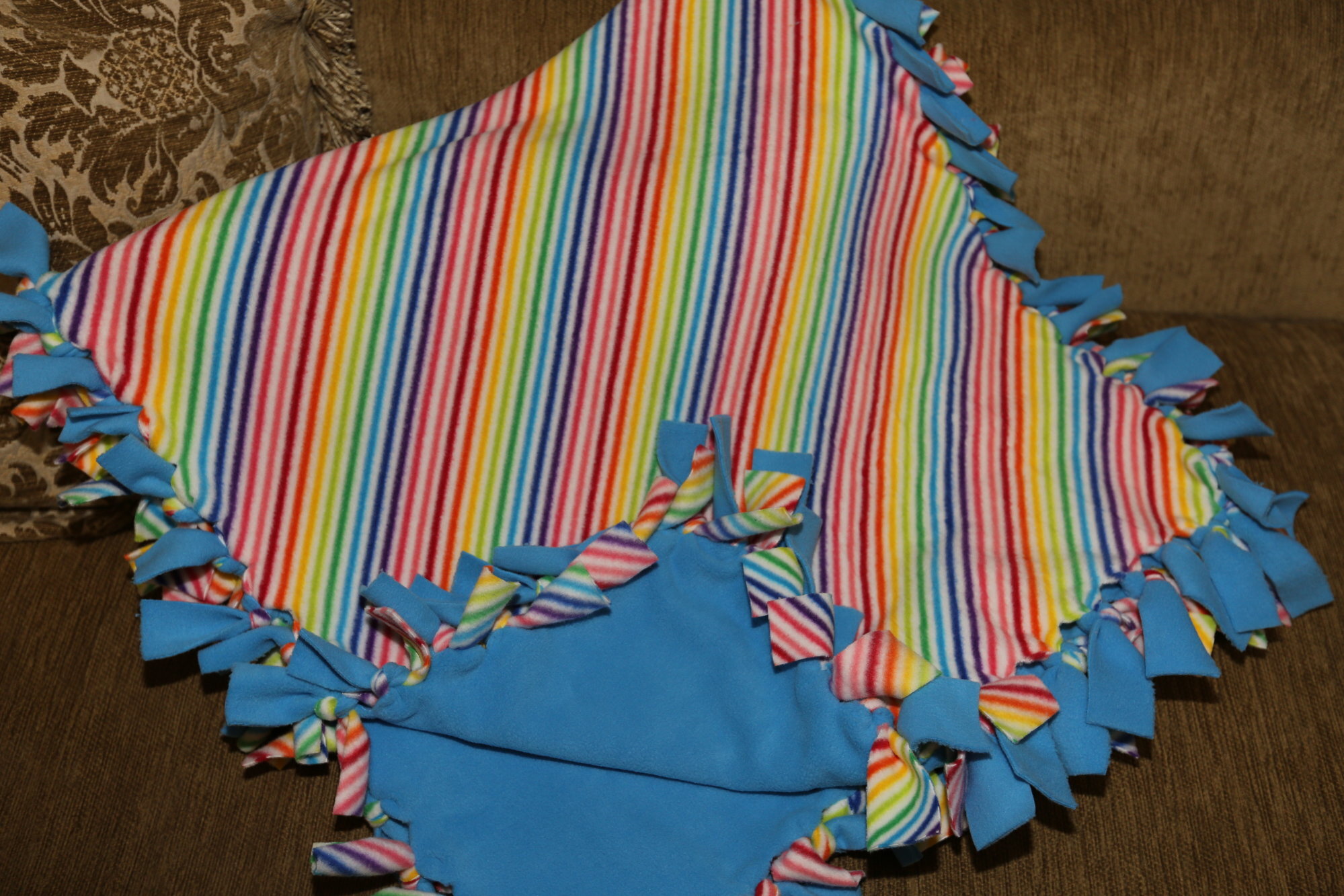 Hand-Made Fleece Blanket SQAO289