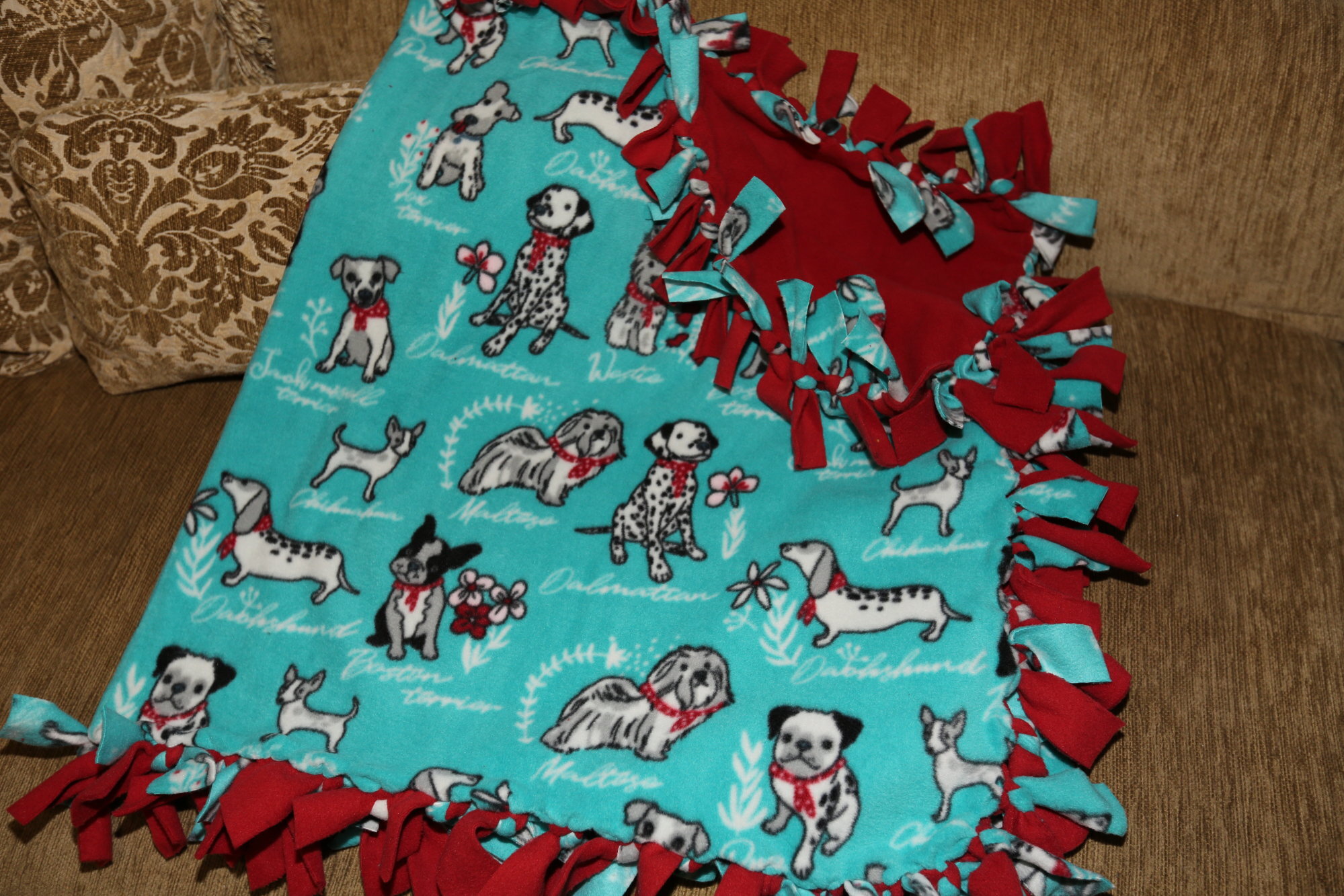 Hand-Made Fleece Blanket SQAO295