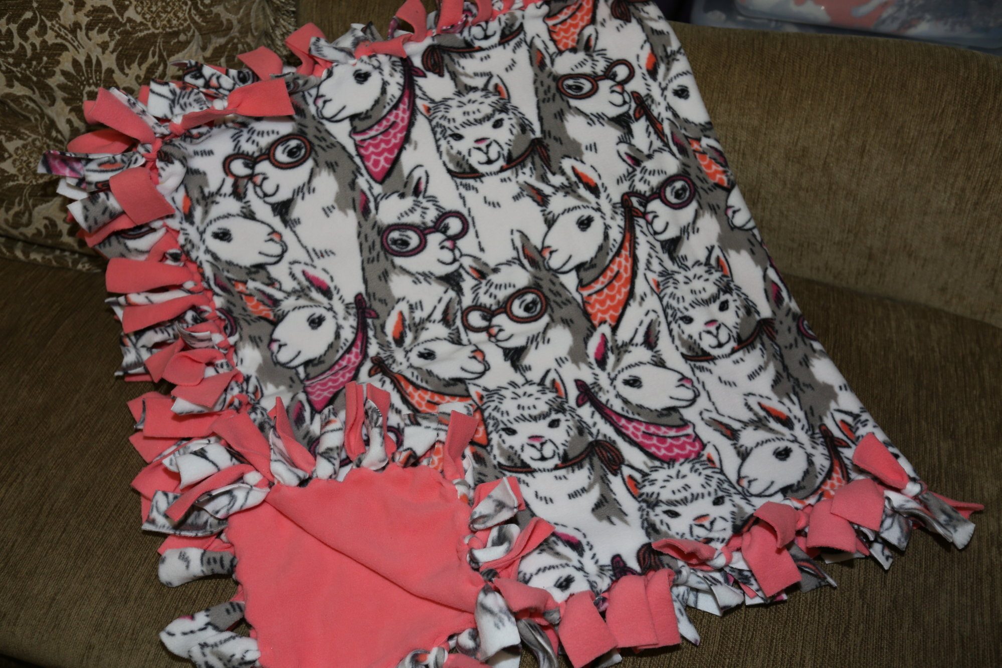 Hand-Made Fleece Blanket SQAO298