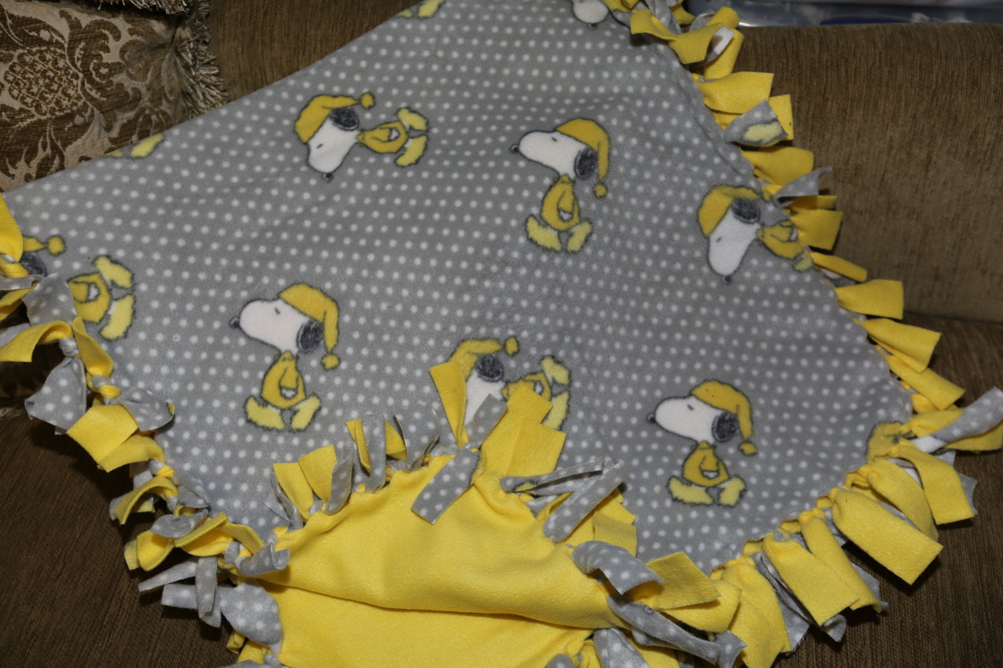 Hand-Made Fleece Blanket SQAO305