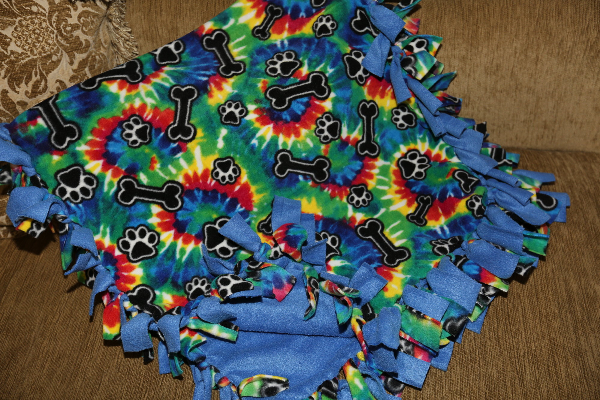 Hand-Made Fleece Blanket SQAO330