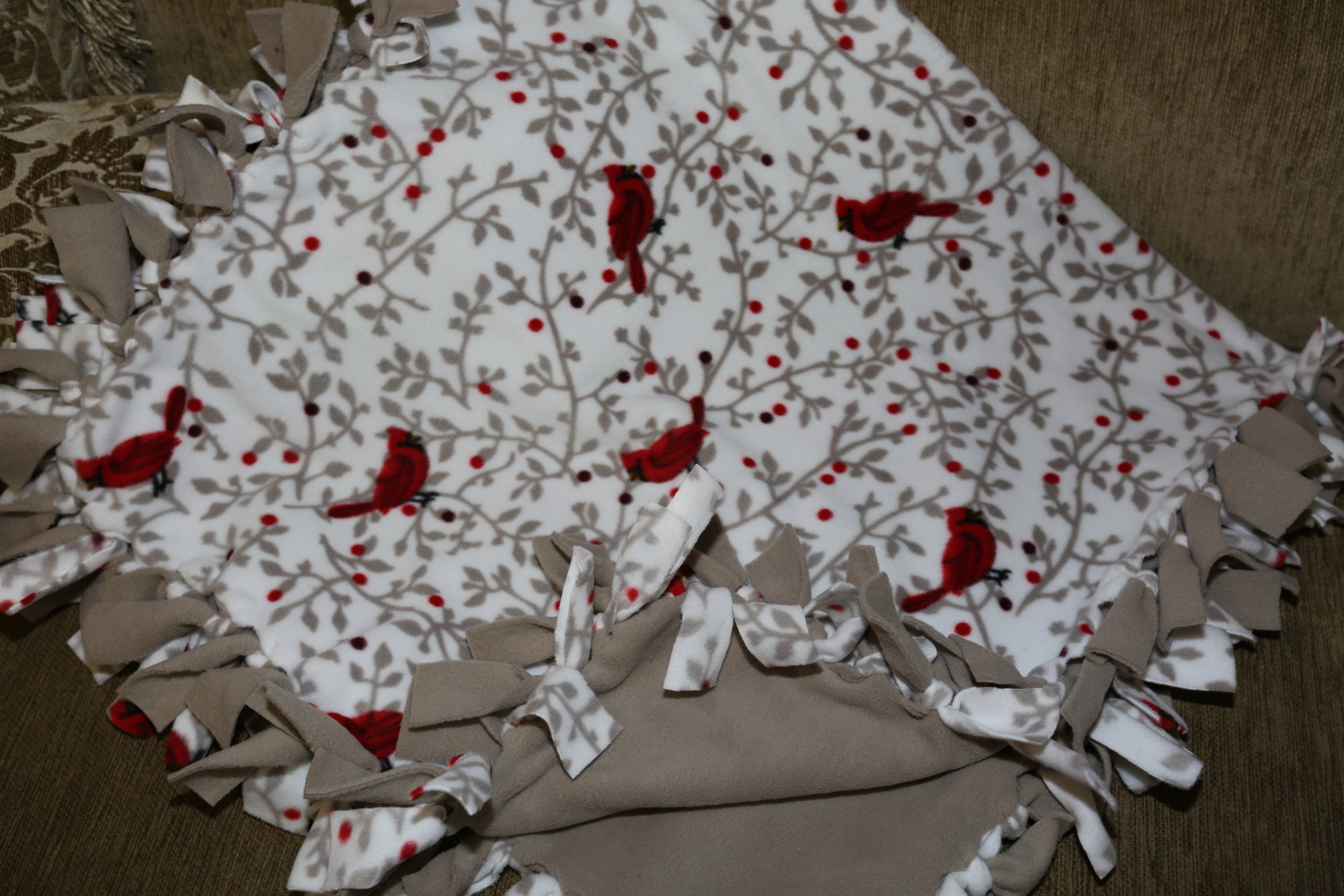 Hand-Made Fleece Blanket SQAO333