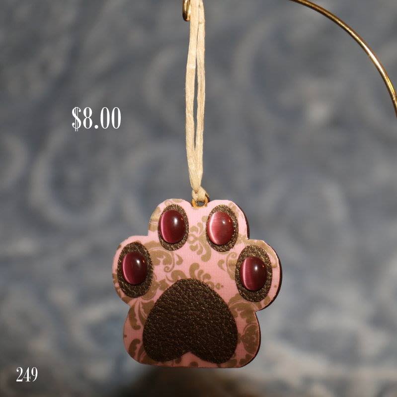 (0249) Hand-Crafted Ornament